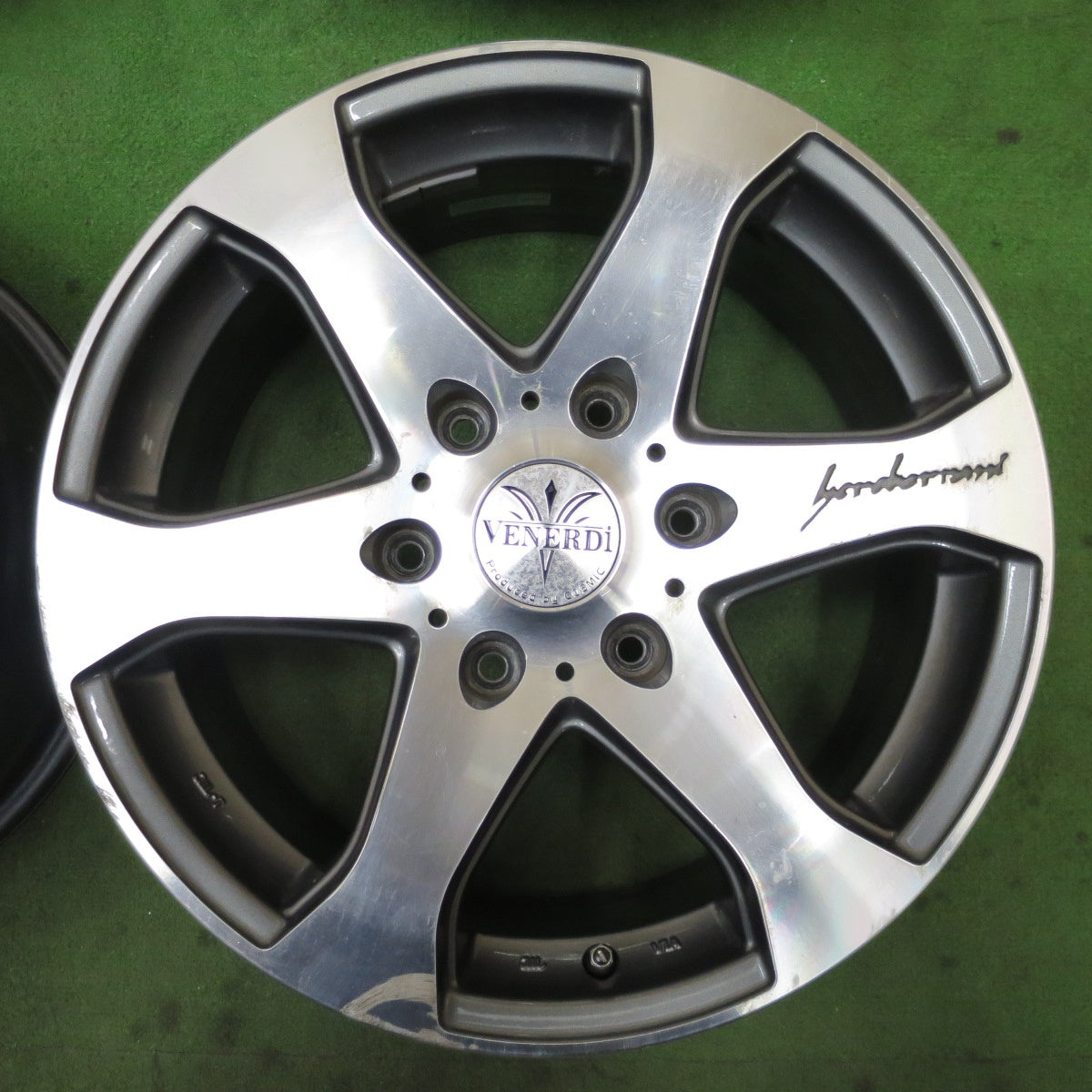 4本価格★VENERDI HEREBORRANI CL-106 COSMIC ヴェネルディ 17インチ ホイール 17×6.5J ヴェネルディ エレボラーニ PCD139.7/6H★6030902ナホ