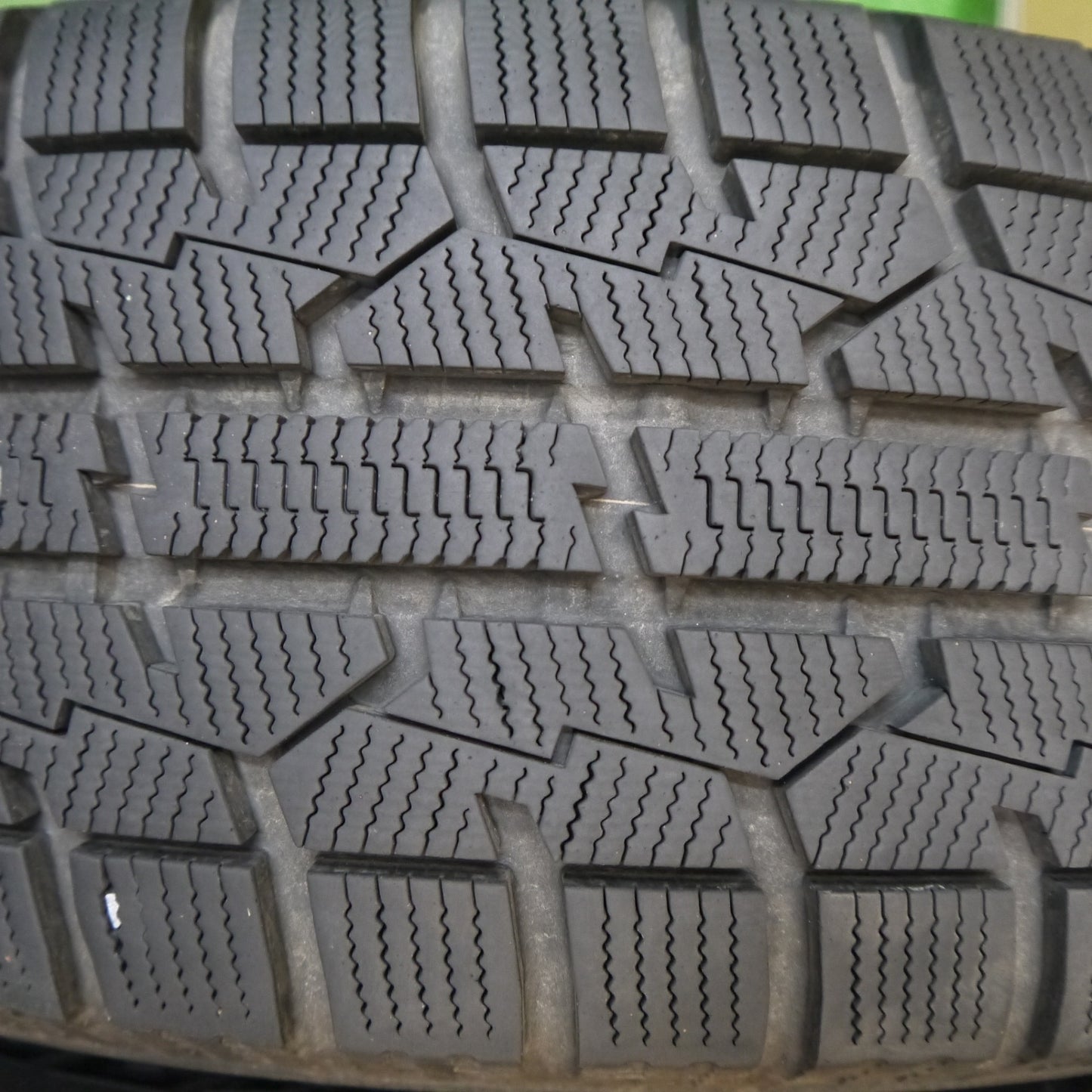 バリ溝！キレイ！9.5分★プリウス 等 195/65R15 スタッドレス トーヨー オブザーブ ガリット GIZ MiLLOUS ミルアス 15インチ PCD100/5H★5081803Hス