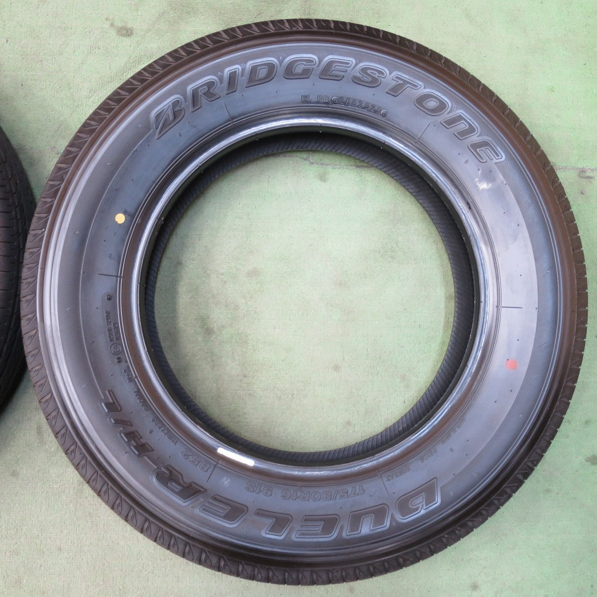 新車外し！25年★ジムニー 等 175/80R16 ブリヂストン デューラー H/L 852 DUELER 16インチ タイヤ★6031403イノタ