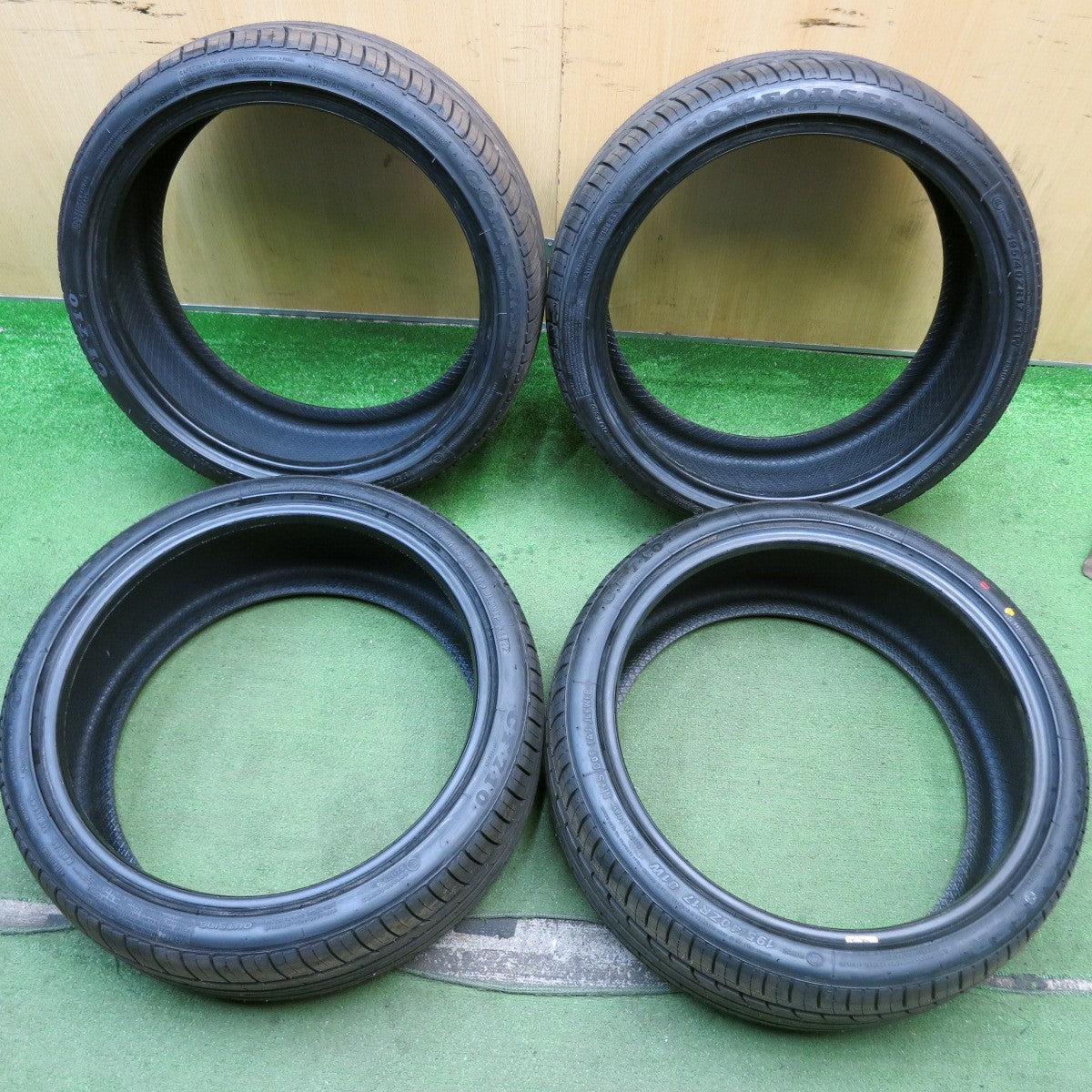 ほぼ未使用！22年★195/40R17 コンフォーサー CF710 COMFORSER タイヤ 17インチ アクア フィット シビック デミオ ヴィッツ 等★5080102HAノタ