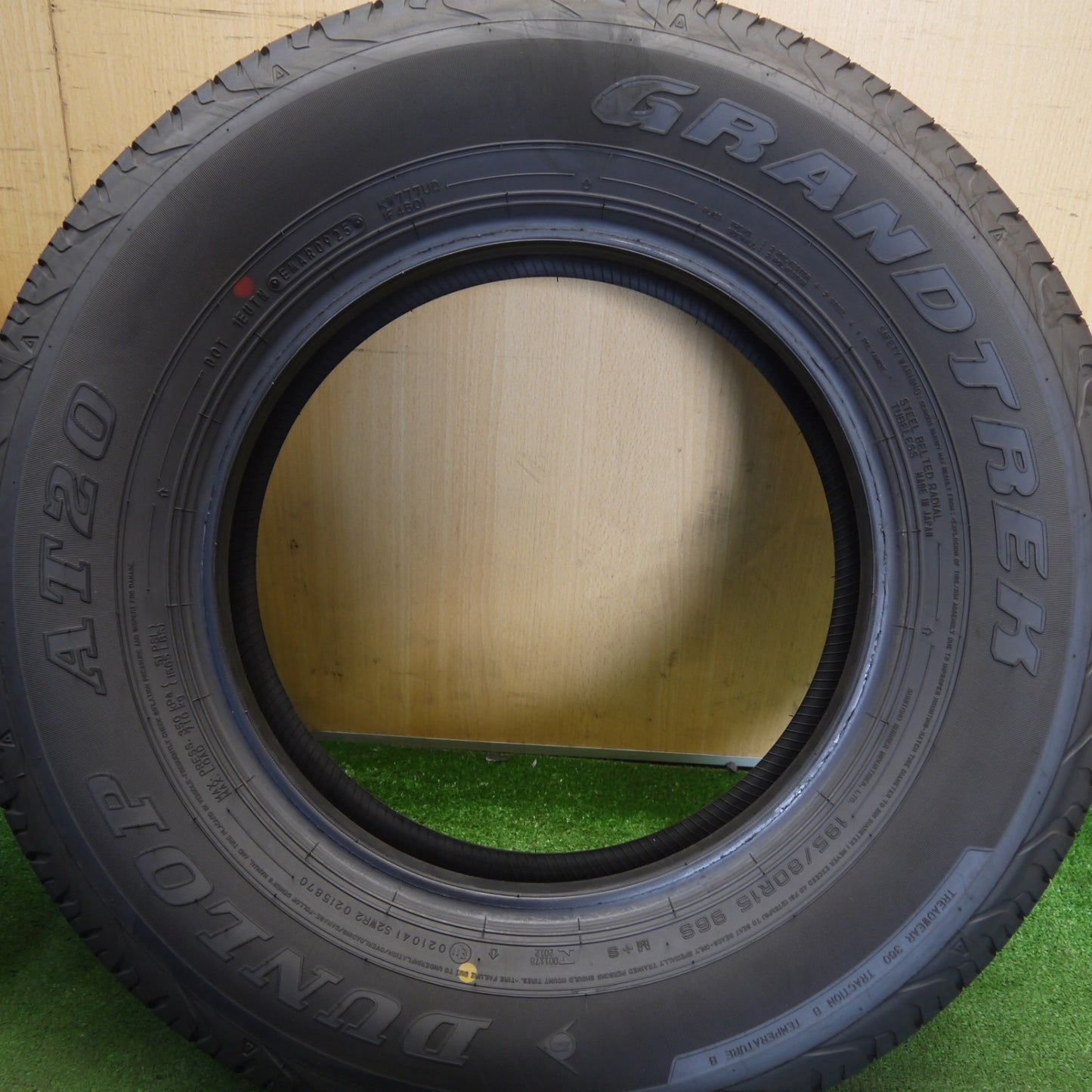 新車外し！25年★195/80R15 ダンロップ AT20 グラントレック タイヤ 15インチ ジムニー シエラ 等★6052010Hノタ