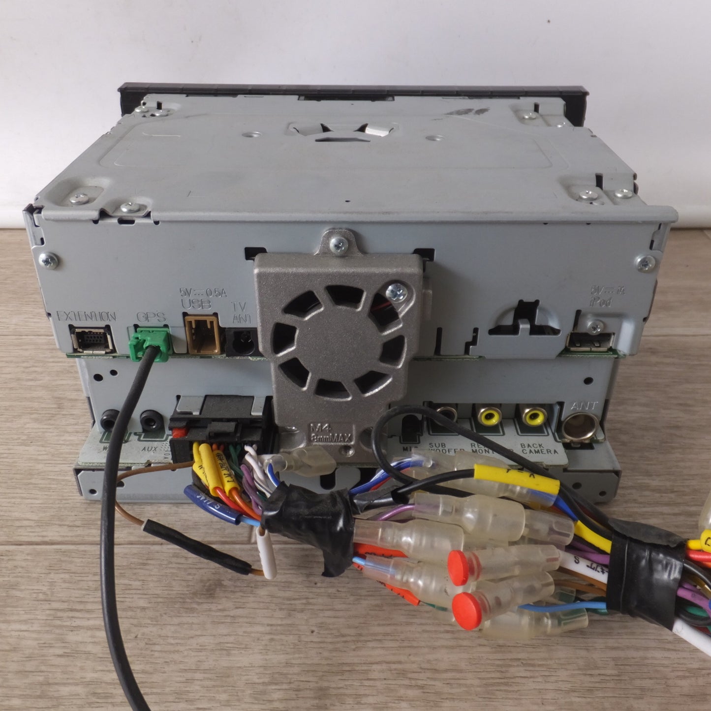 [送料無料] ★カロッツェリア carrozzeria AV一体型メモリーナビゲーション 楽ナビAVIC-RW300(17)★