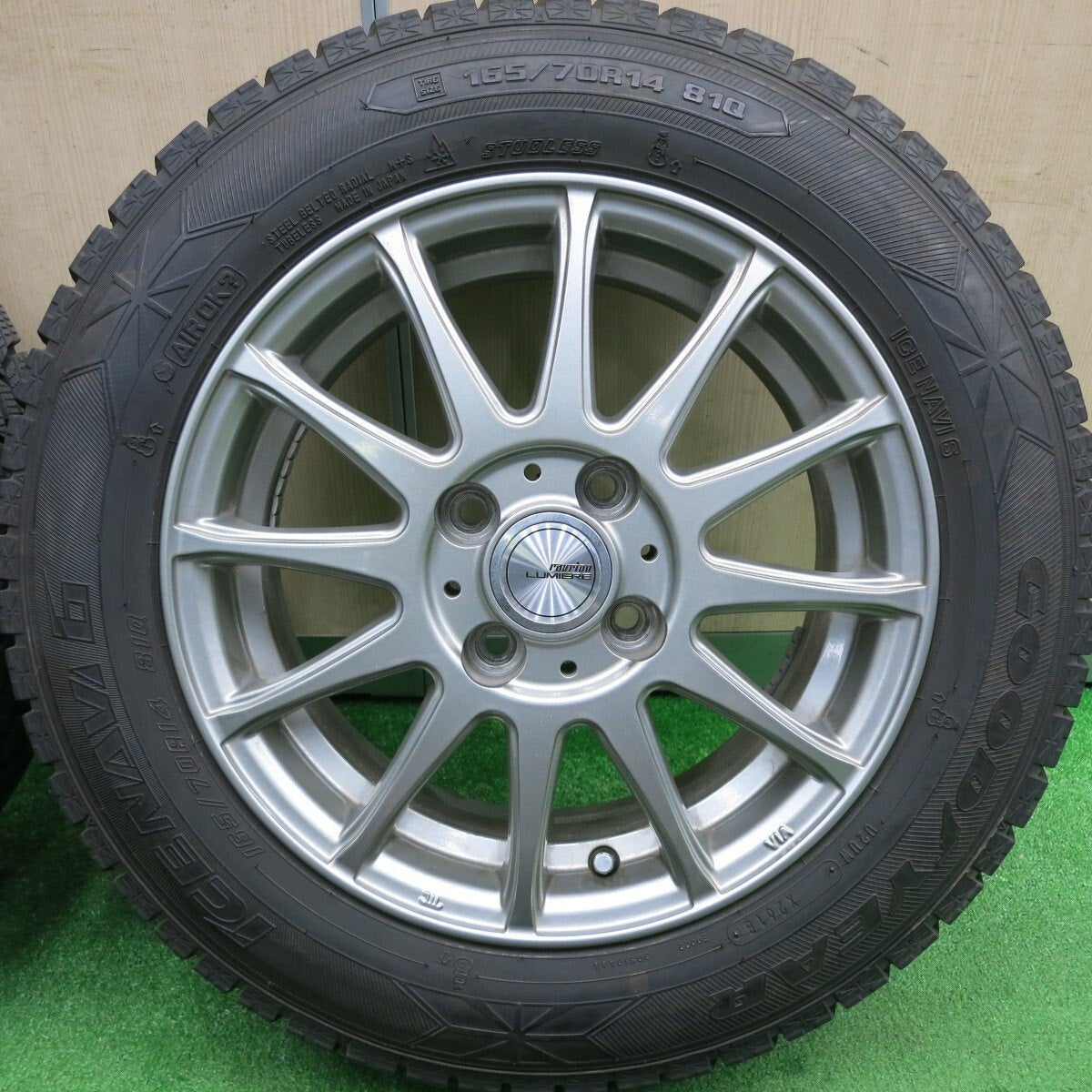 バリ溝！8.5分★スタッドレス 165/70R14 グッドイヤー アイスナビ6 ravrion LUMIERE ラブリオン 14インチ PCD100/4H★4123108HAス