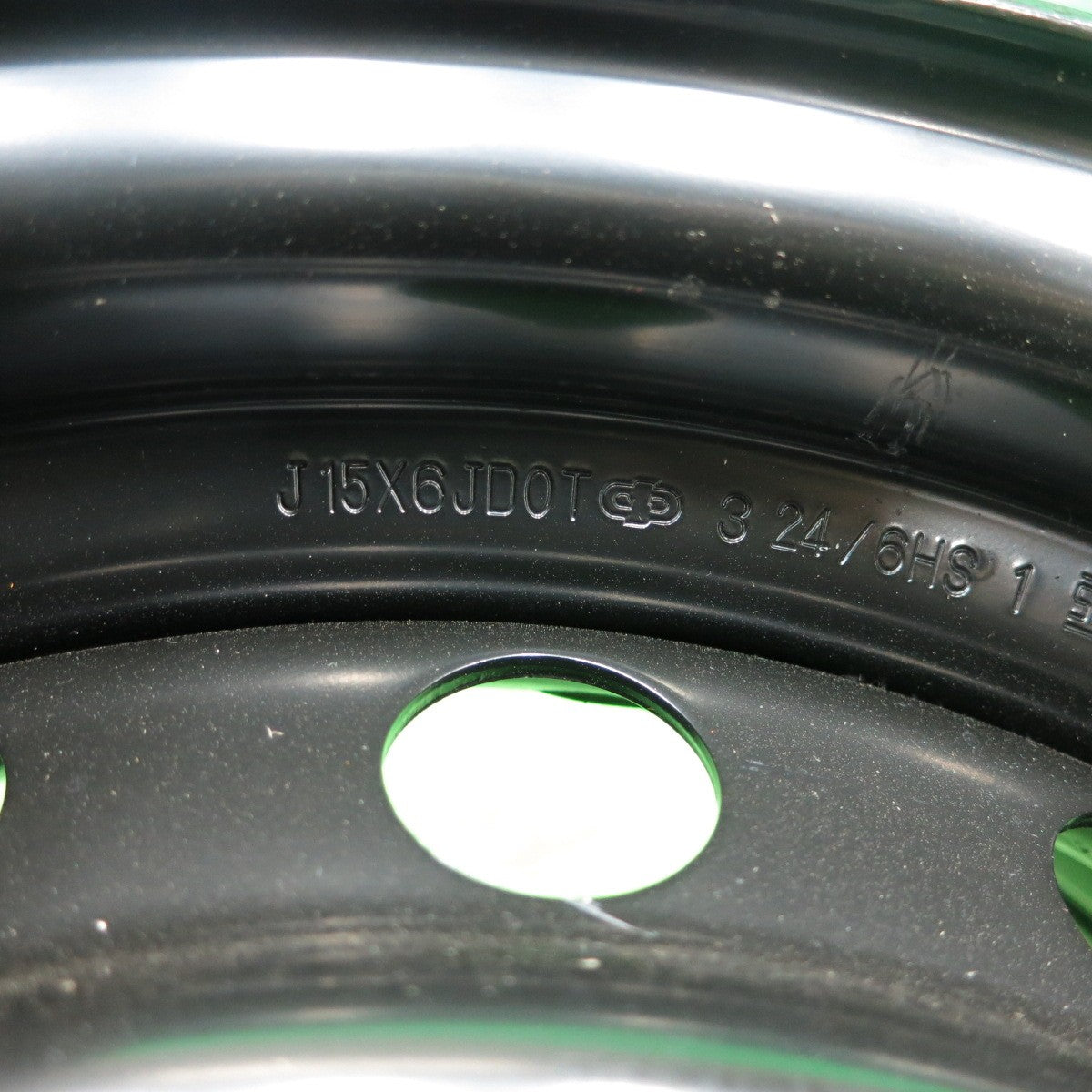 *送料無料* 新車外し★トヨタ 200系 ハイエース 純正 スチール ホイール 15インチ J15×6J PCD139.7/6H★4042204ナホ