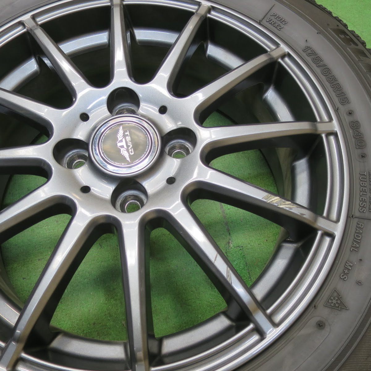 4本価格★スタッドレス 175/65R15 ブリヂストン ブリザック VRX TEAD テッド 15インチ PCD100/4H★5031410イス