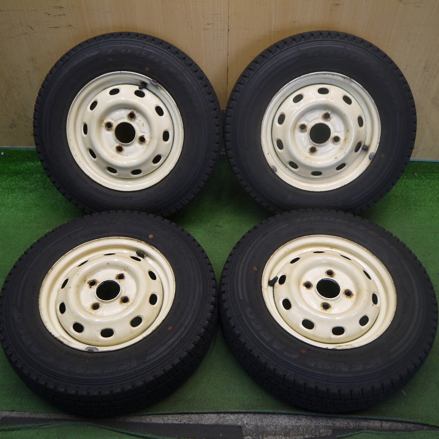 バリ溝！22年！9分◎スタッドレス 145/80R12 80/78N グッドイヤー アイスナビ CARGO スチール ホイール 12インチ PCD100/4H◎6081201Hス
