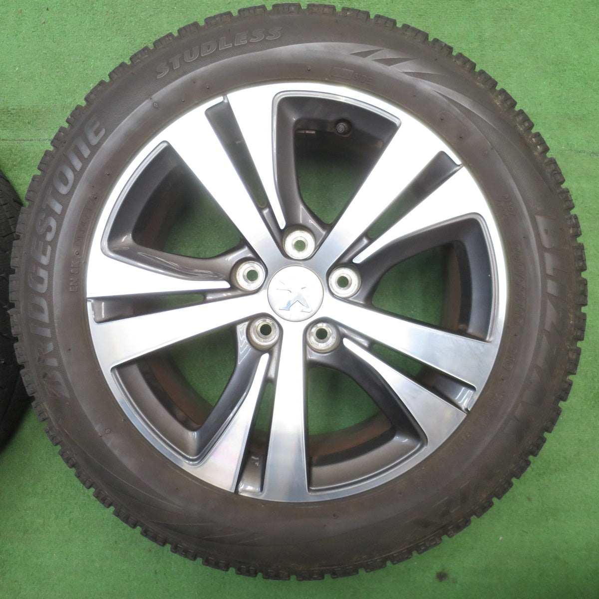 キレイ★プジョー 308 純正 205/55R16 スタッドレス ブリヂストン ブリザック VRX 16インチ PCD108/5H★6040603NJス