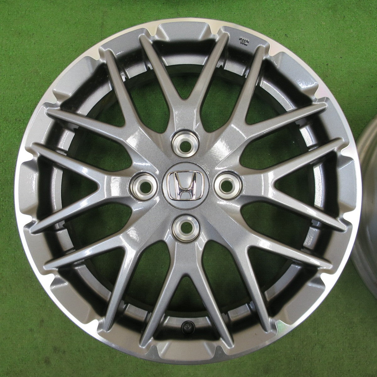 新車外し！付属品付き★ホンダ JF3 JF4 N-BOX カスタム ターボ 純正 ホイール 15インチ 15×4.5J PCD100/4H★6051004NGホ