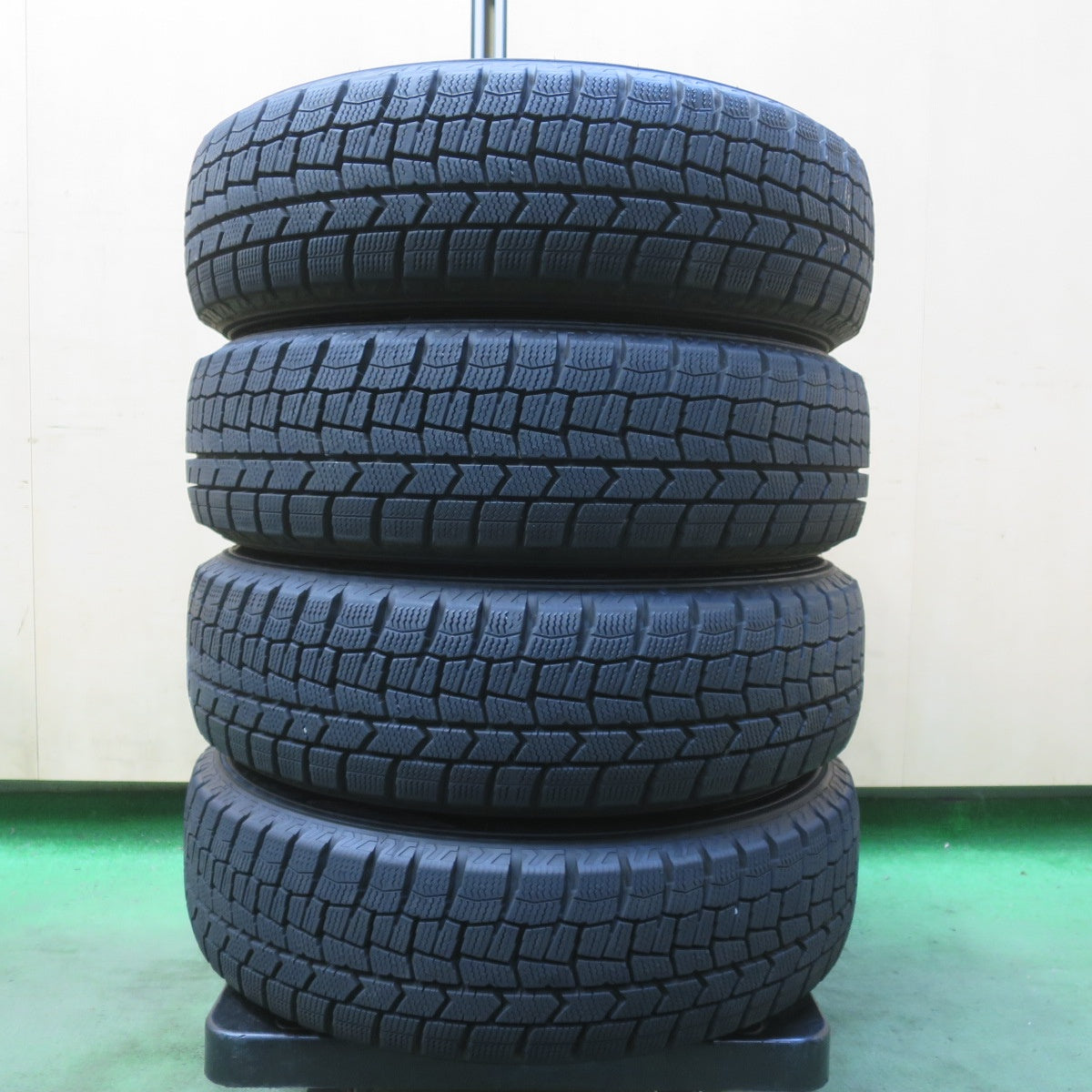 ほぼ未使用！23年！キレイ◎スタッドレス 165/65R14 ダンロップ ウインターマックス WM02 Valette ヴァレット 14インチ PCD100/4H◎6080706イス