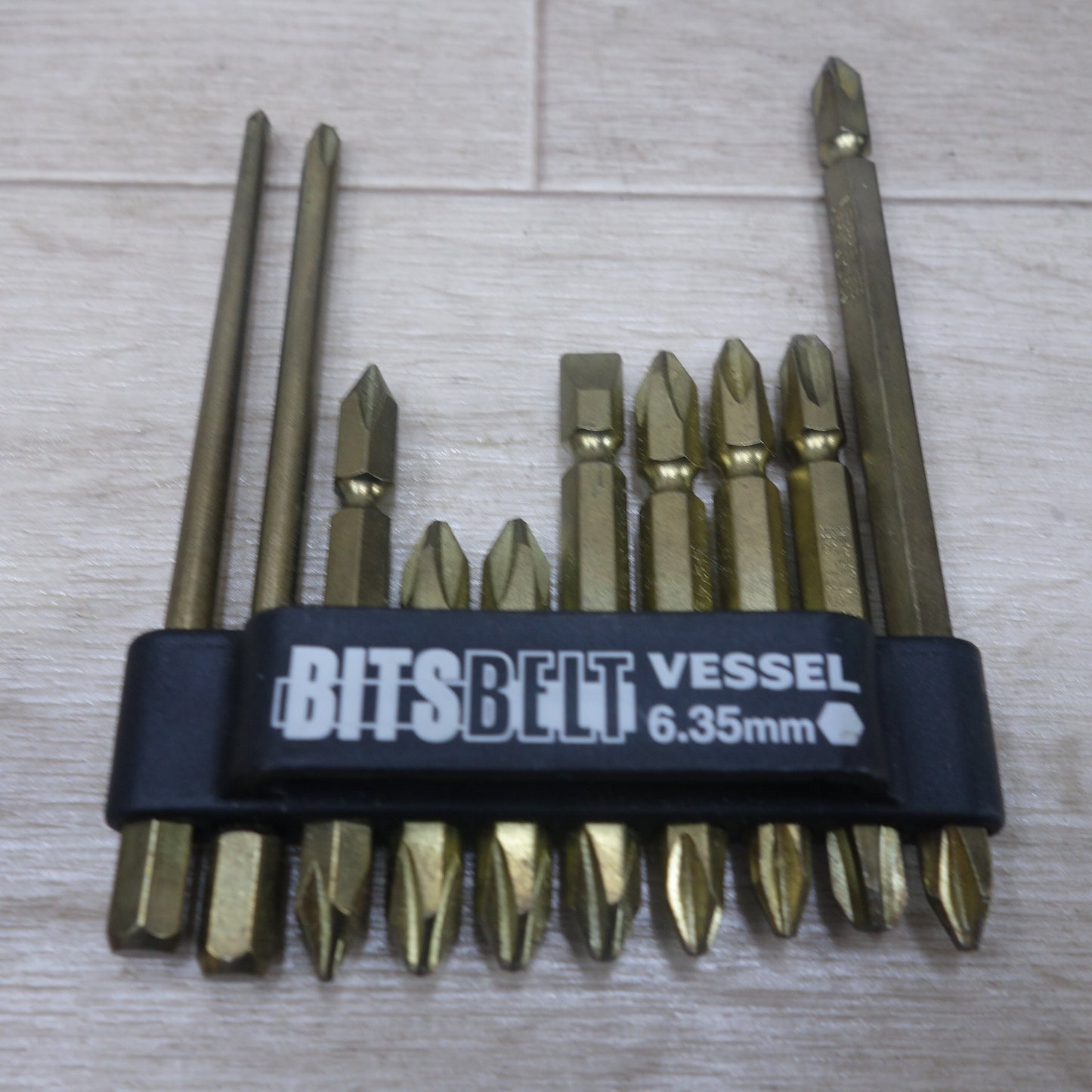 [送料無料] 美品！バッテリー2個◆マキタ 充電式 インパクト ドライバ 14.4V MTD001DSX 充電器 ケース付 付属品付 電動 工具◆