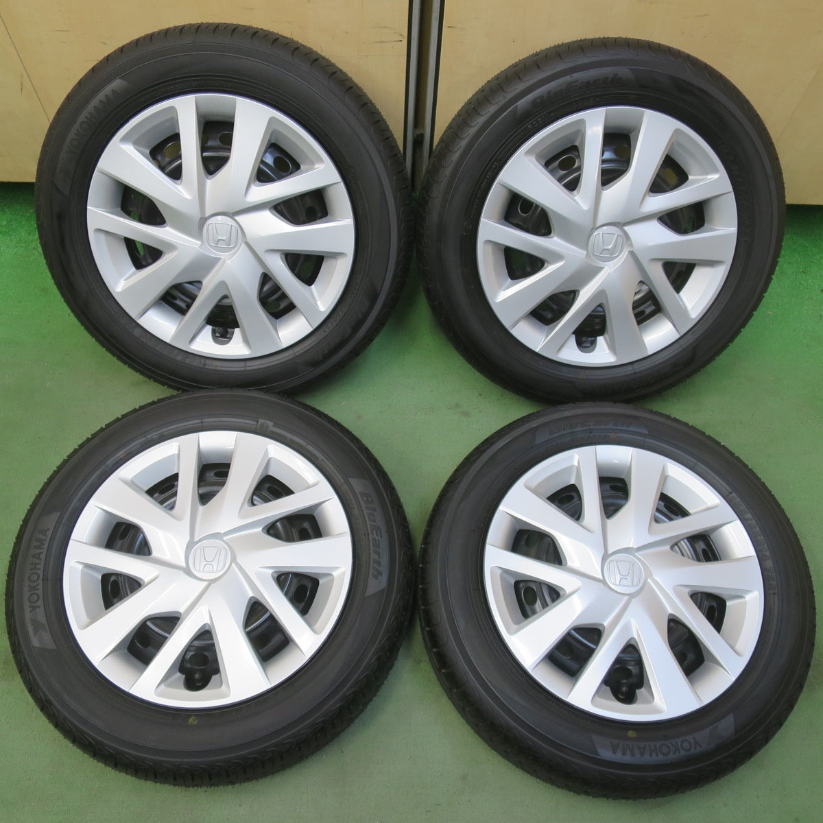 新車外し！25年◎ホンダ JF3 JF4 N-BOX 純正 スチール 155/65R14 ヨコハマ ブルーアース AE01K 14インチ PCD100/4H◎6092303イノ