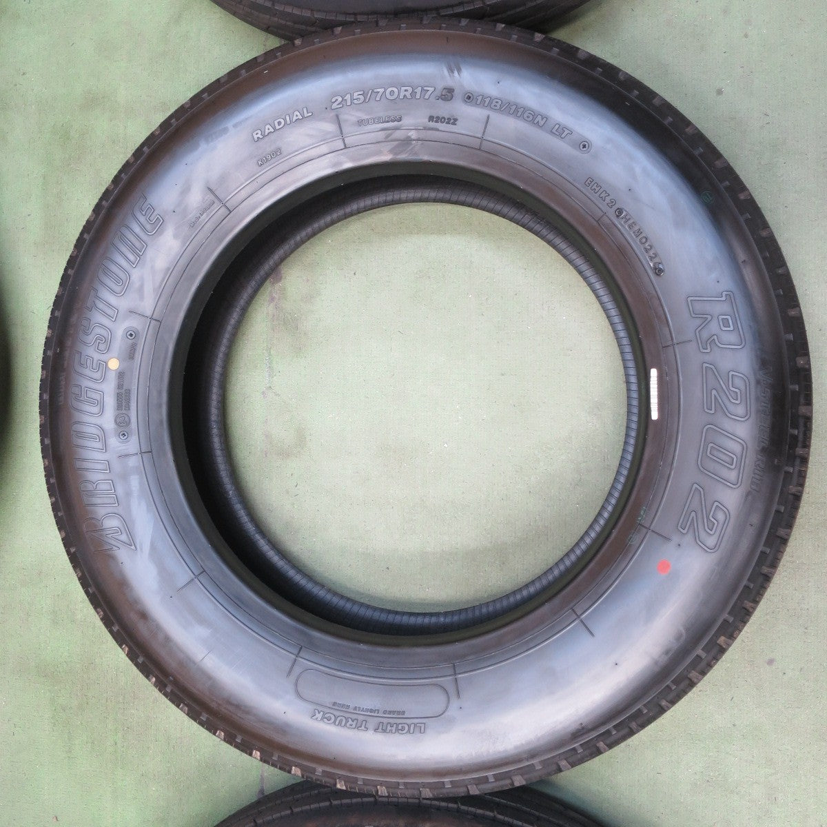 新車外し！26年！6本★トラック タイヤ 215/70R17.5 118/116N ブリヂストン R202 17.5インチ★6070207イノタ