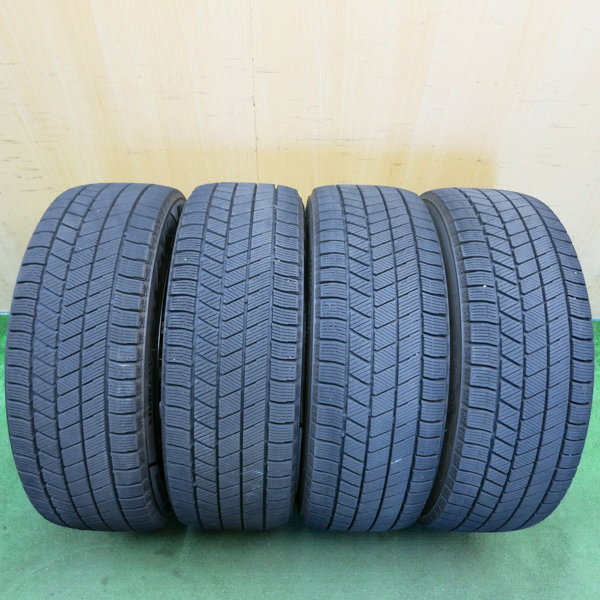 バリ溝！23年！キレイ！9.5分◎スタッドレス 225/45R18 ブリヂストン ブリザック VRX3 VELVA SPORTZ ヴェルヴァ 18インチ PCD114.3/5H◎6081605HAス