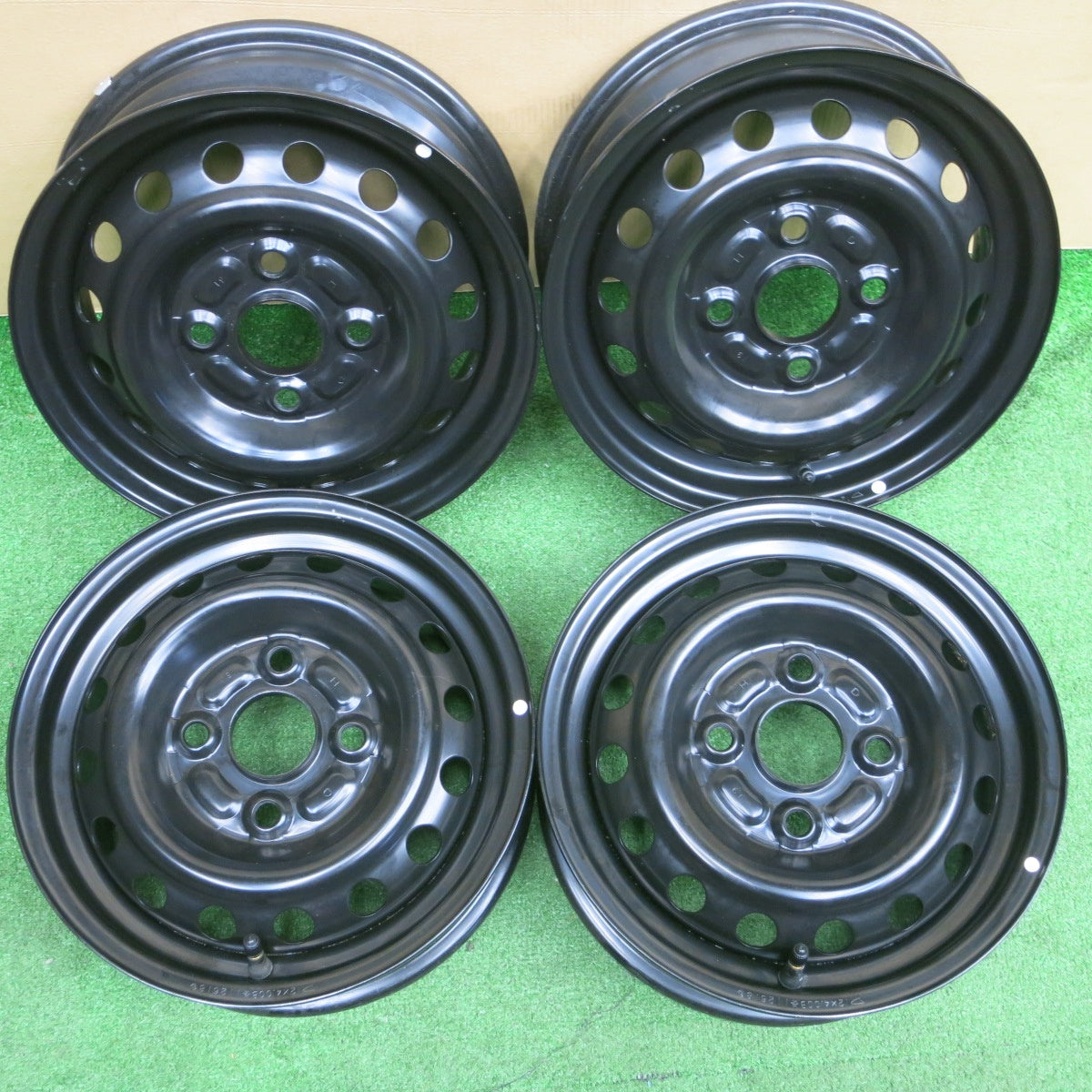 新車外し★ダイハツ ハイゼット カーゴ 純正 スチール ホイール 12インチ 12×4.00B PCD100/4H★6021501NKホ