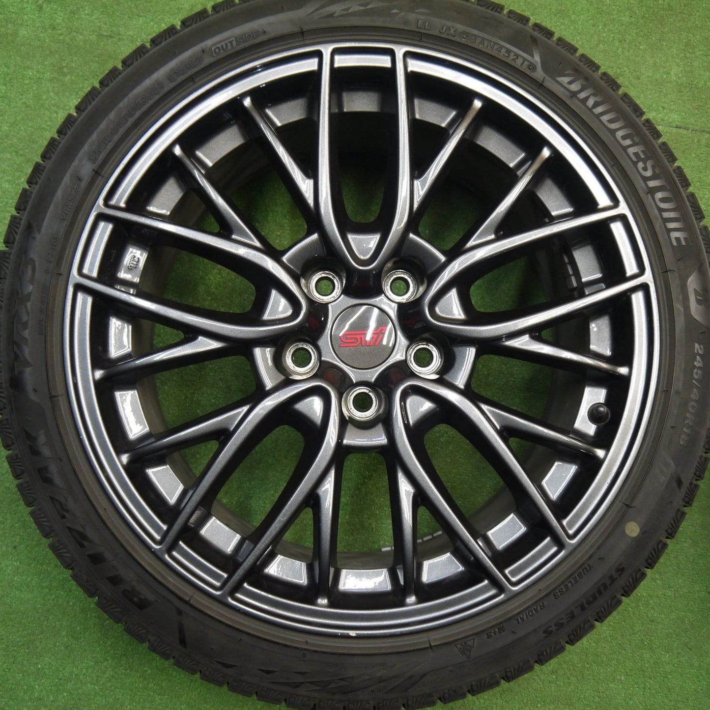 バリ溝！9分★スバル WRX STi VAB 純正 245/40R18 スタッドレス ブリヂストン ブリザック VRX3 18インチ PCD114.3/5H★5120509Hス