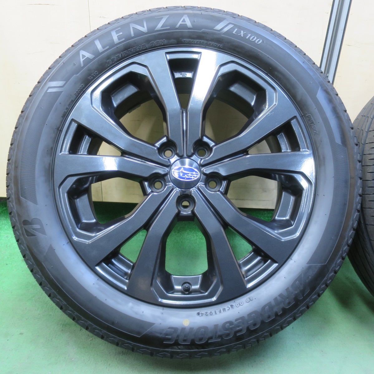 バリ溝！24年！キレイ！9.5分★スバル SK フォレスター 純正 225/55R18 ブリヂストン アレンザ LX100 18インチ PCD114.3/5H★6051002イノ