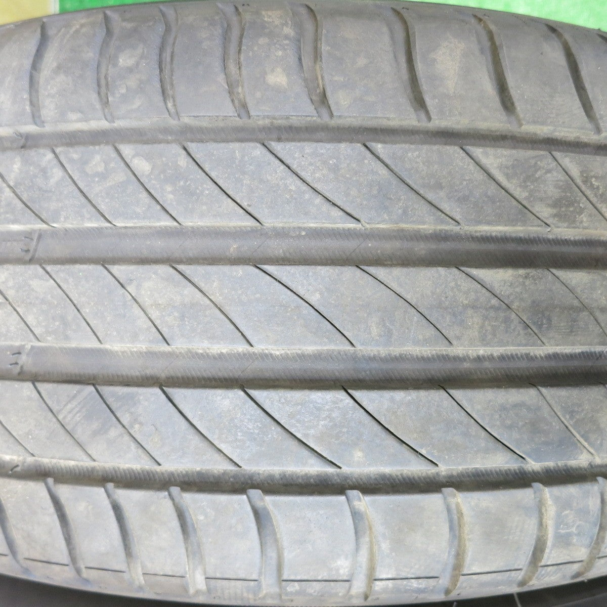 バリ溝！24年！8.5分★215/65R16 ミシュラン プライマシー4 ECO FORME エコフォルム 16インチ PCD114.3/5H★5111311HAノ
