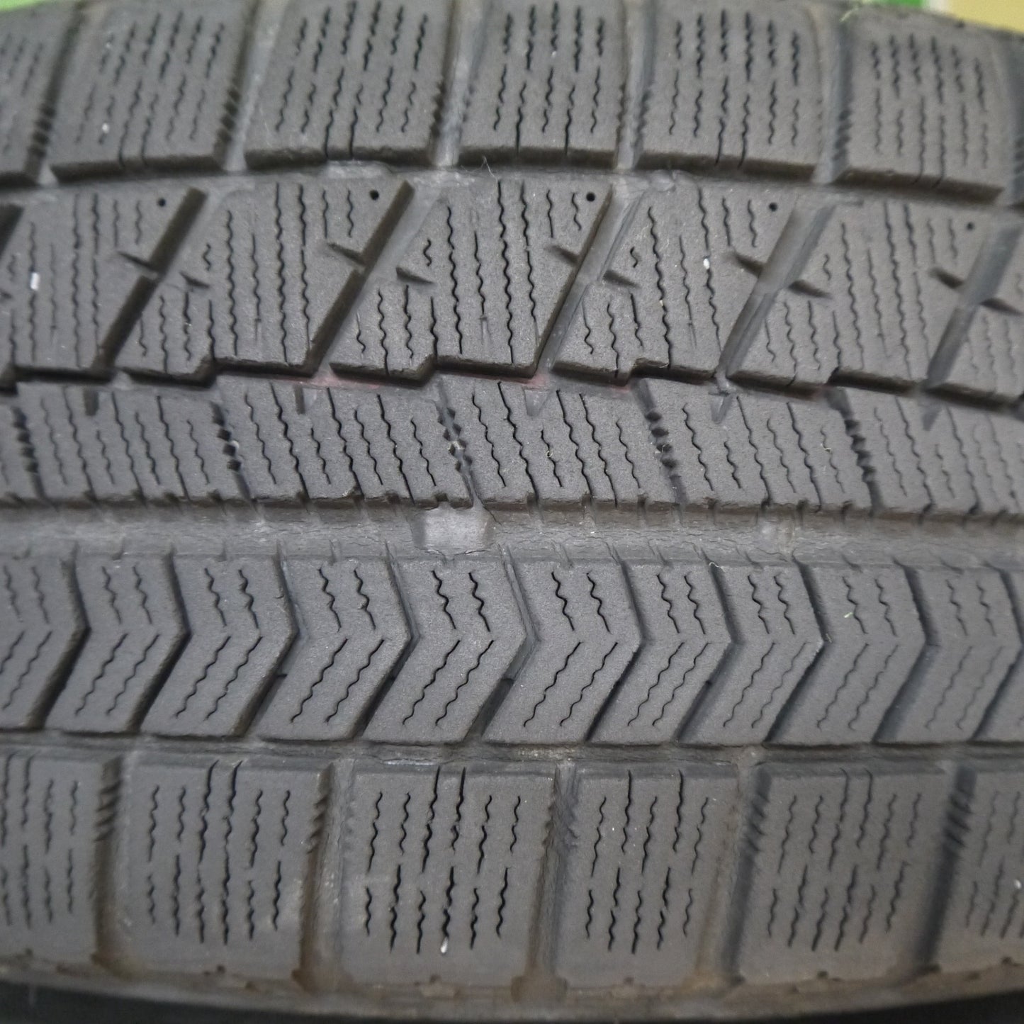 キレイ★スタッドレス 185/65R15 ブリヂストン ブリザック VRX SEIN ザイン 15インチ PCD114.3/5H★5052606Hス