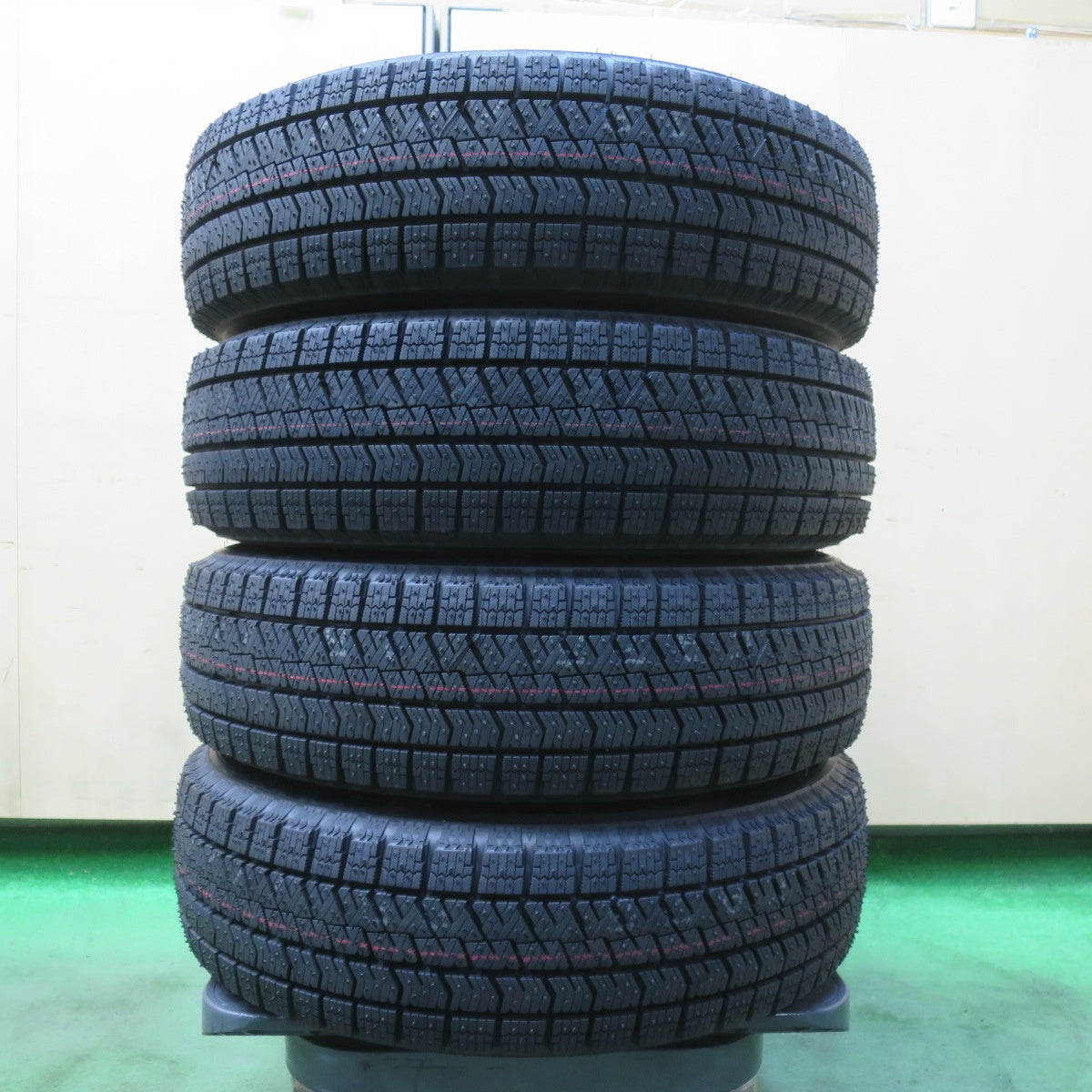 未使用！25年★スタッドレス 155/65R14 ブリヂストン ブリザック VRX2 Linz 社外 アルミ 14インチ PCD100/4H★5102708イス