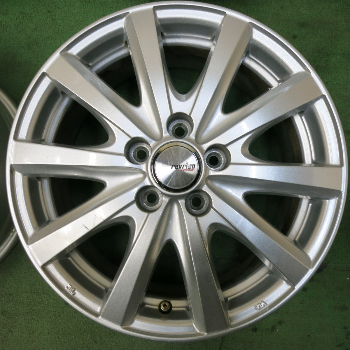 [送料無料] 4本価格★プリウス 等 ravrion RS01 ラブリオン 15インチ ホイール 15×6J PCD100/5H★5021912SYホ
