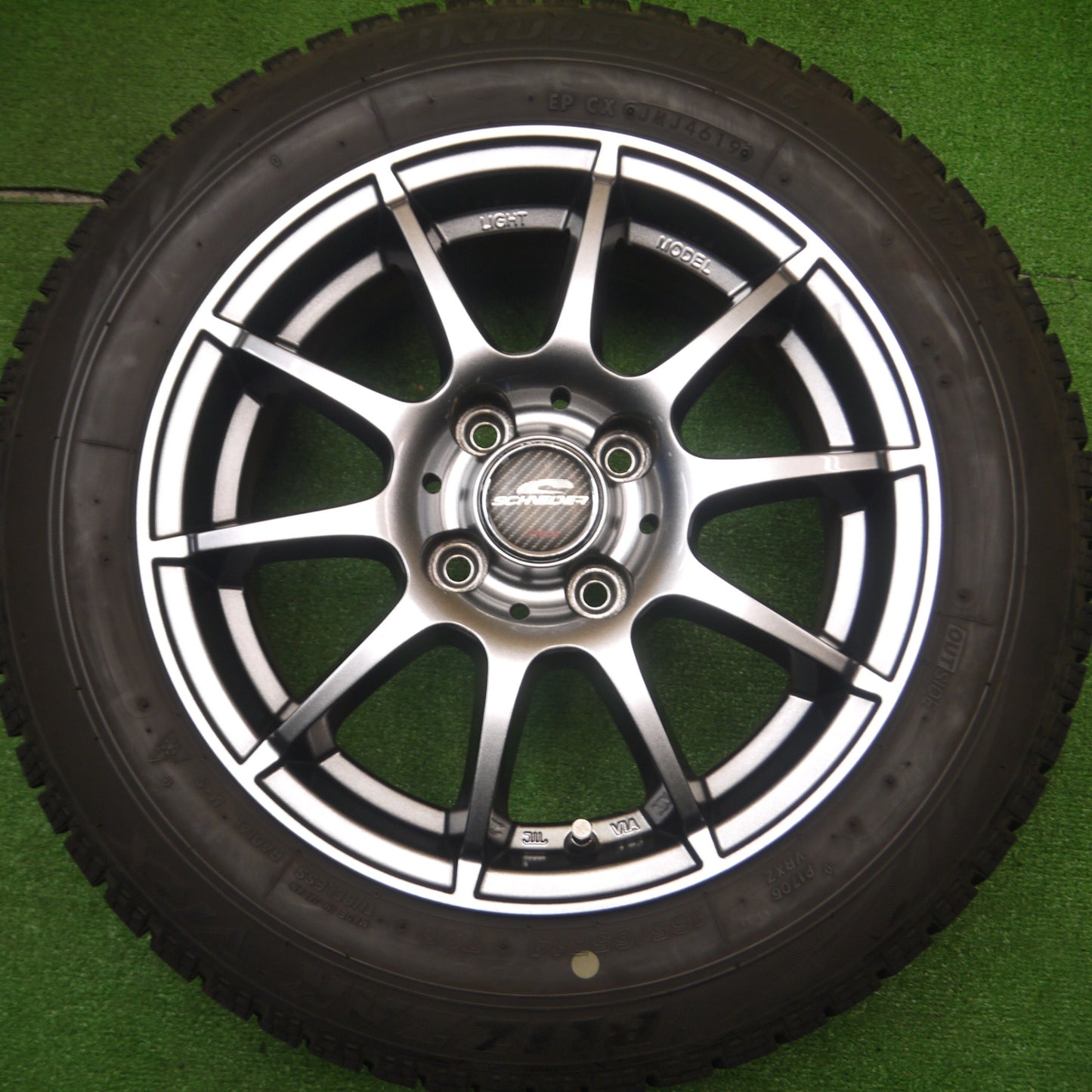 [送料無料] キレイ★スタッドレス 165/65R14 ブリヂストン ブリザック VRX SCHNEIDER シュナイダー 14インチ PCD100/4H★4111202Hス