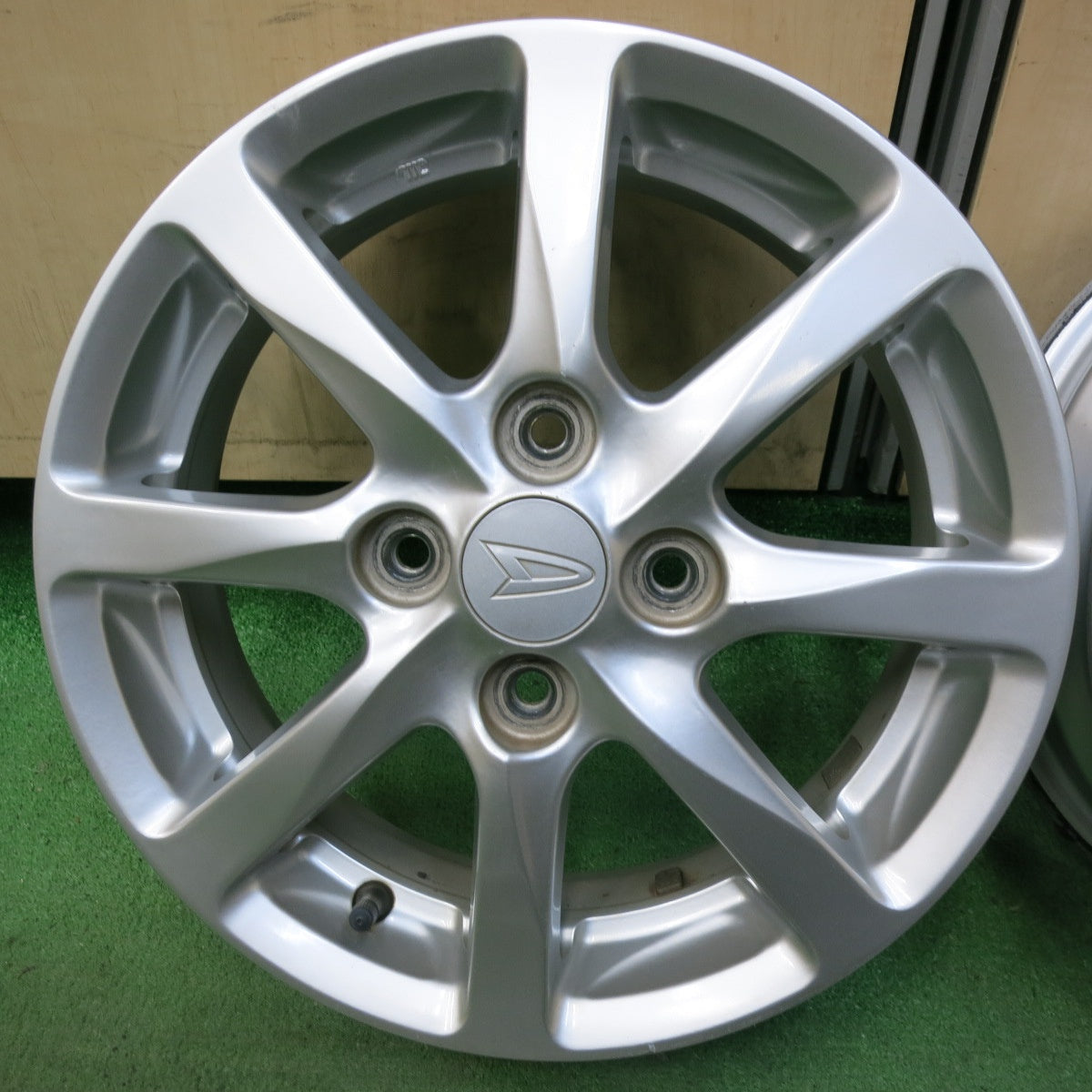 [送料無料] キレイ★ダイハツ ムーヴ タント 等 純正 ホイール 14インチ 14×4.5J PCD100/4H★5021409SYホ