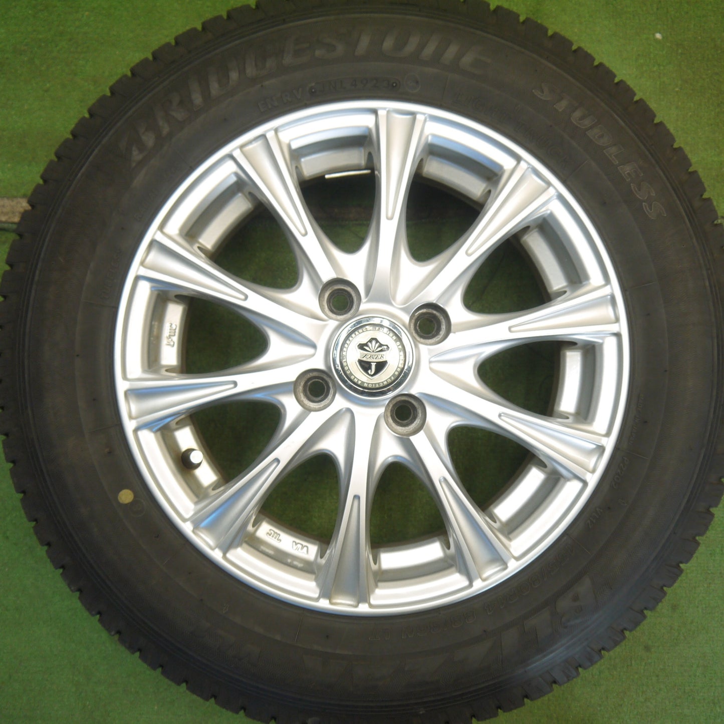 バリ溝！23年！8.5分★スタッドレス 155/80R14 88/86N ブリヂストン ブリザック VL1 JOKER ジョーカー 14インチ PCD100/4H★6052704Hス