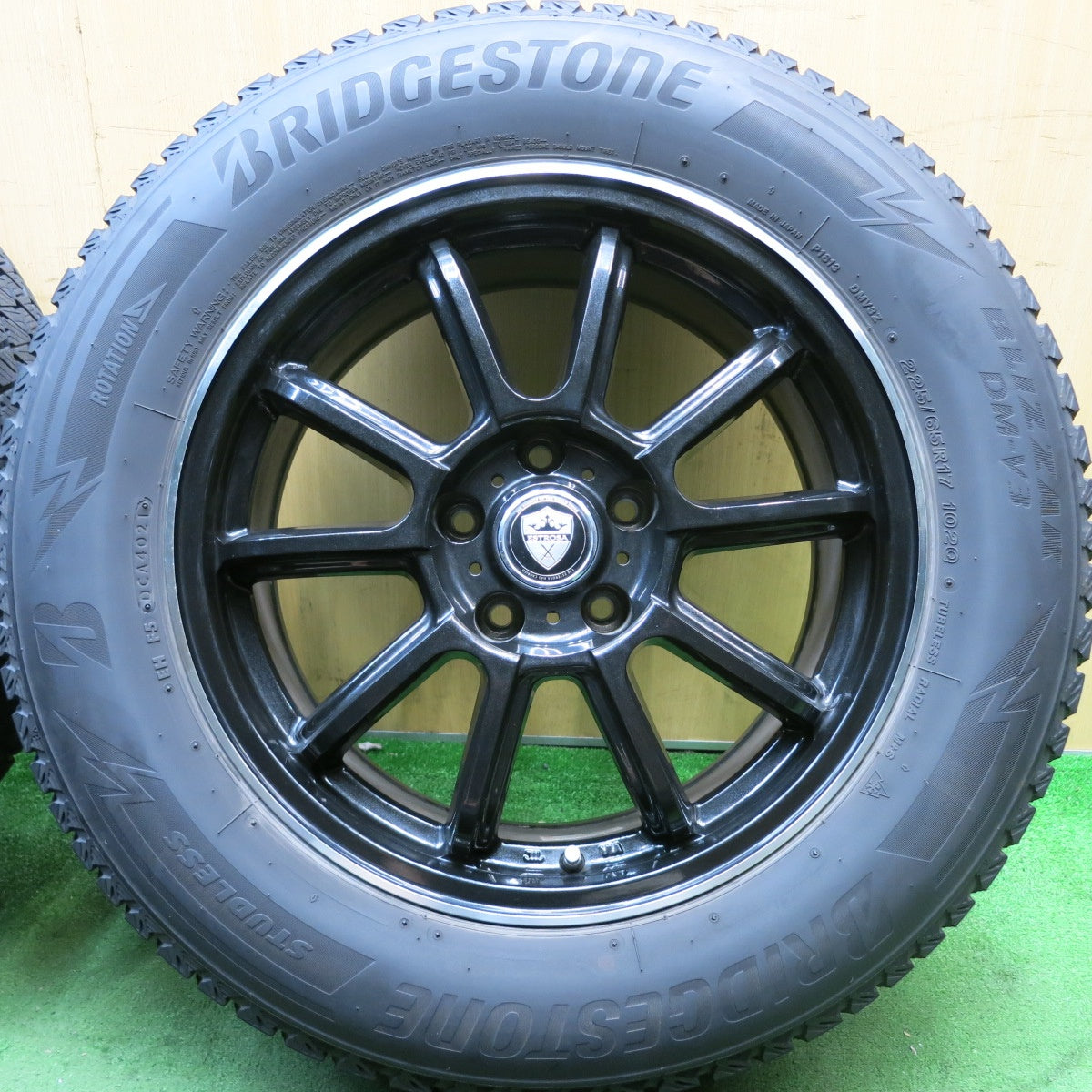 キレイ！21年★スタッドレス 225/65R17 ブリヂストン ブリザック DM-V3 ESTROSA エステローザ 17インチ PCD114.3/5H★5100501HAス