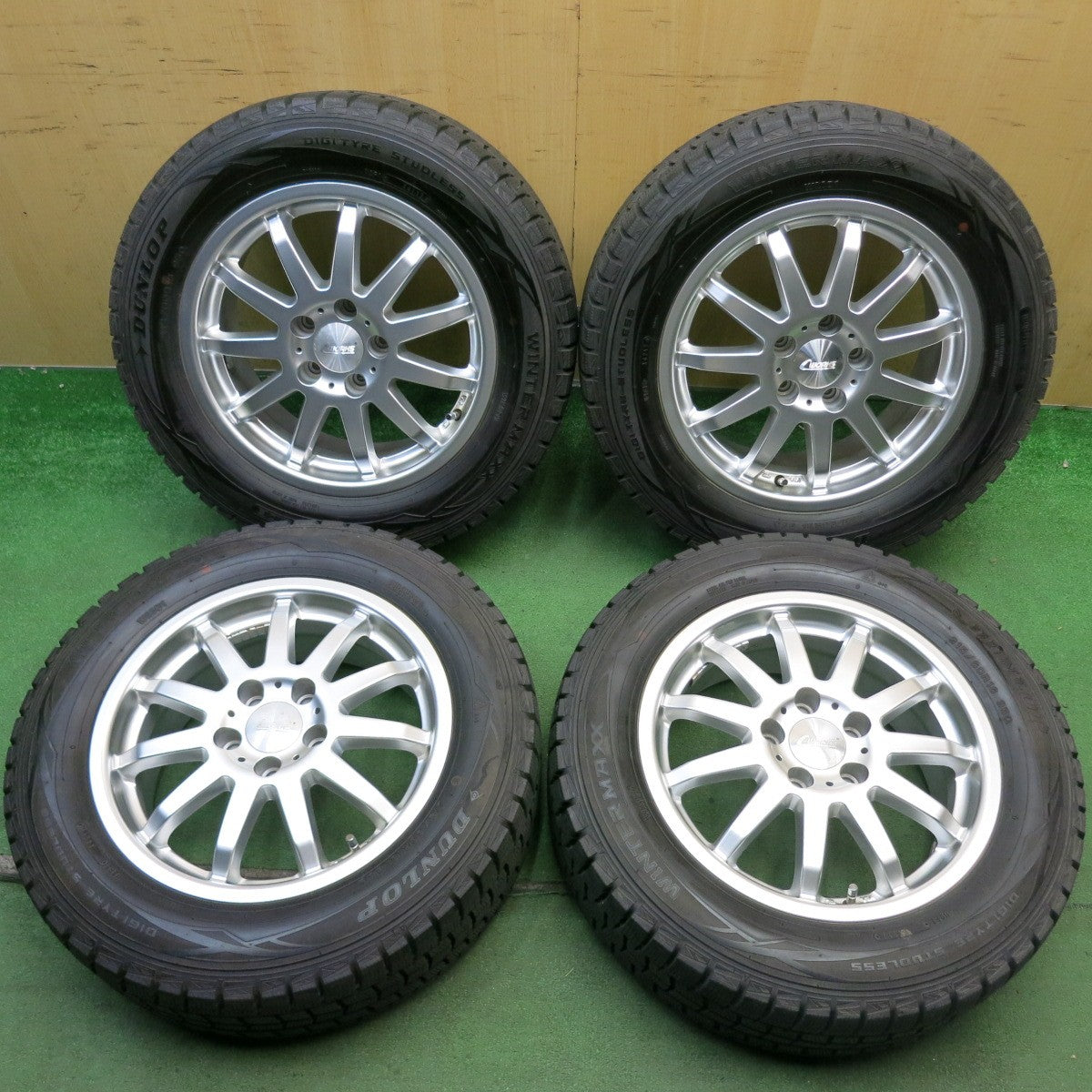 バリ溝！キレイ！9.5分◎ワーゲン 等 215/60R16 スタッドレス ダンロップ ウインターマックス WM01 C-WORKS MS-01 シーワークス 16インチ PCD112/5H◎6071107HAス