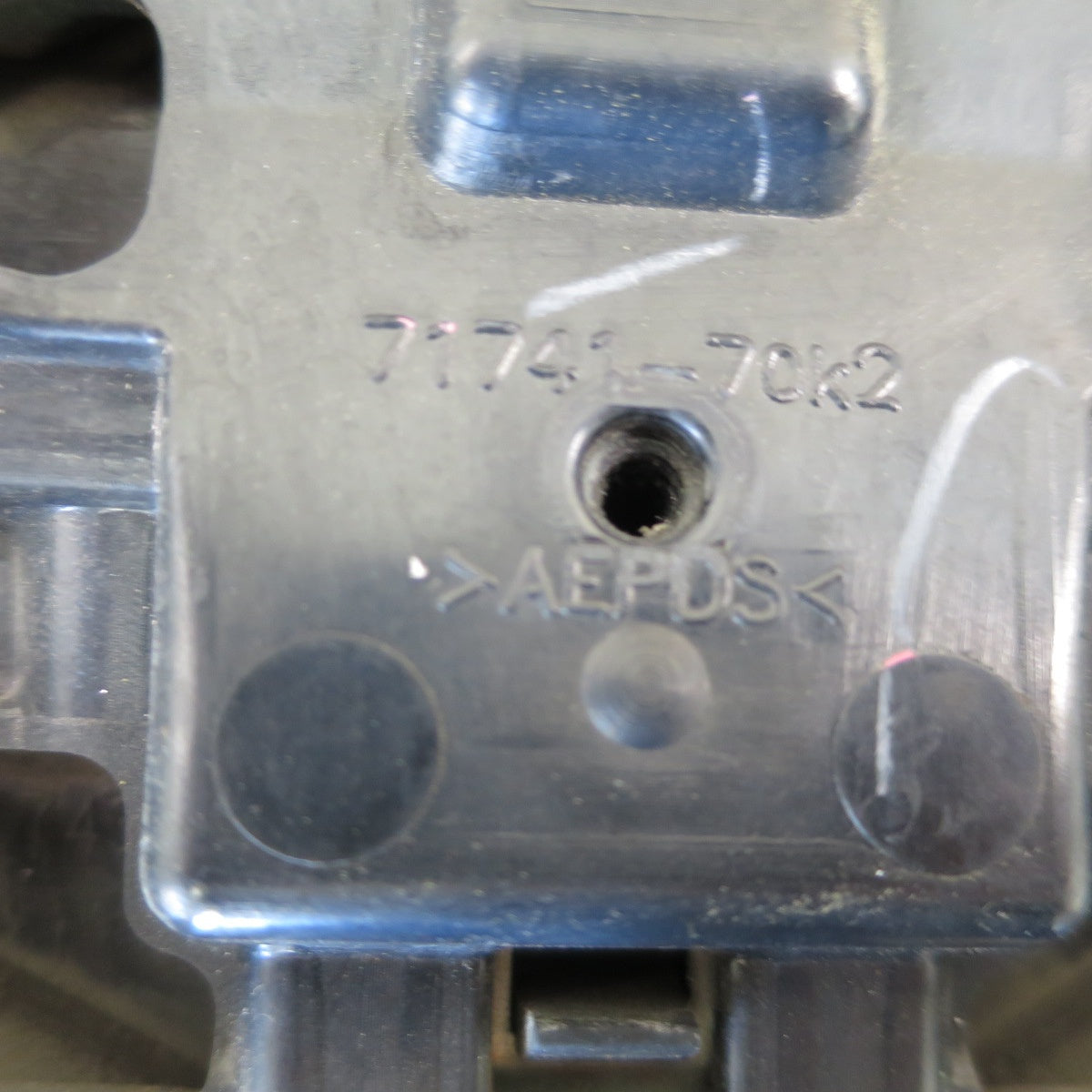 キレイ♪スズキ MH23S ワゴンR 純正 フロント グリル 41741-70K2 ラジエーター グリル メッキ タイプ カー パーツ♪ [送料無料]
