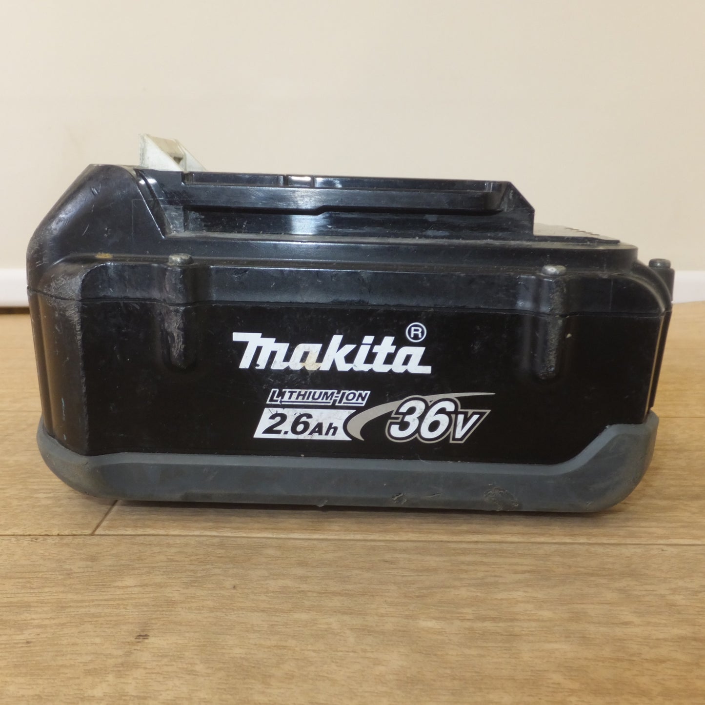 [送料無料] ジャンク★マキタ makita バッテリ BL3626　急速充電器 DC24RC　セット★