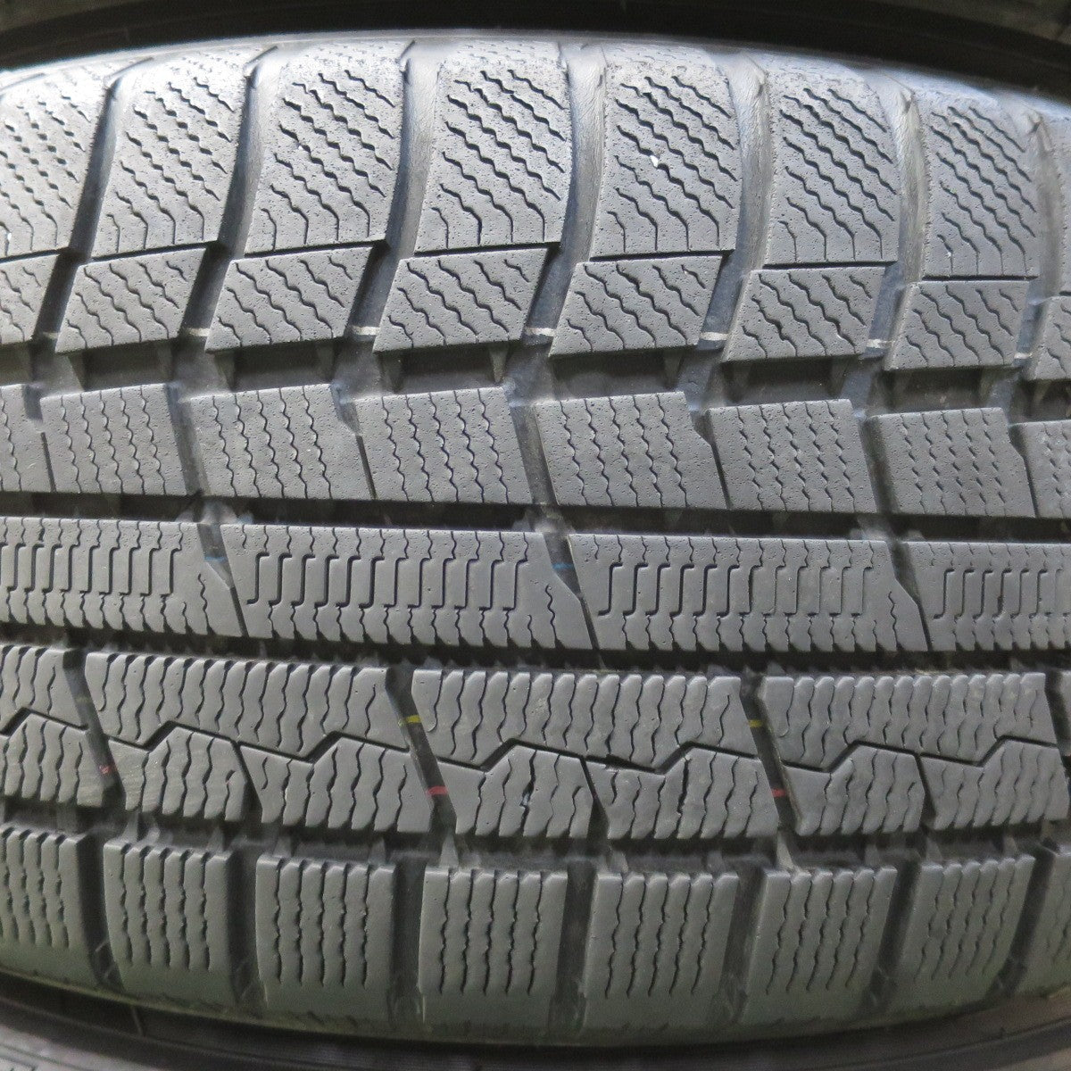 バリ溝！22年！9分★スタッドレス 225/60R17 トーヨー ウインター トランパス TX JOKER ジョーカー 17インチ PCD114.3/5H★6050519イス