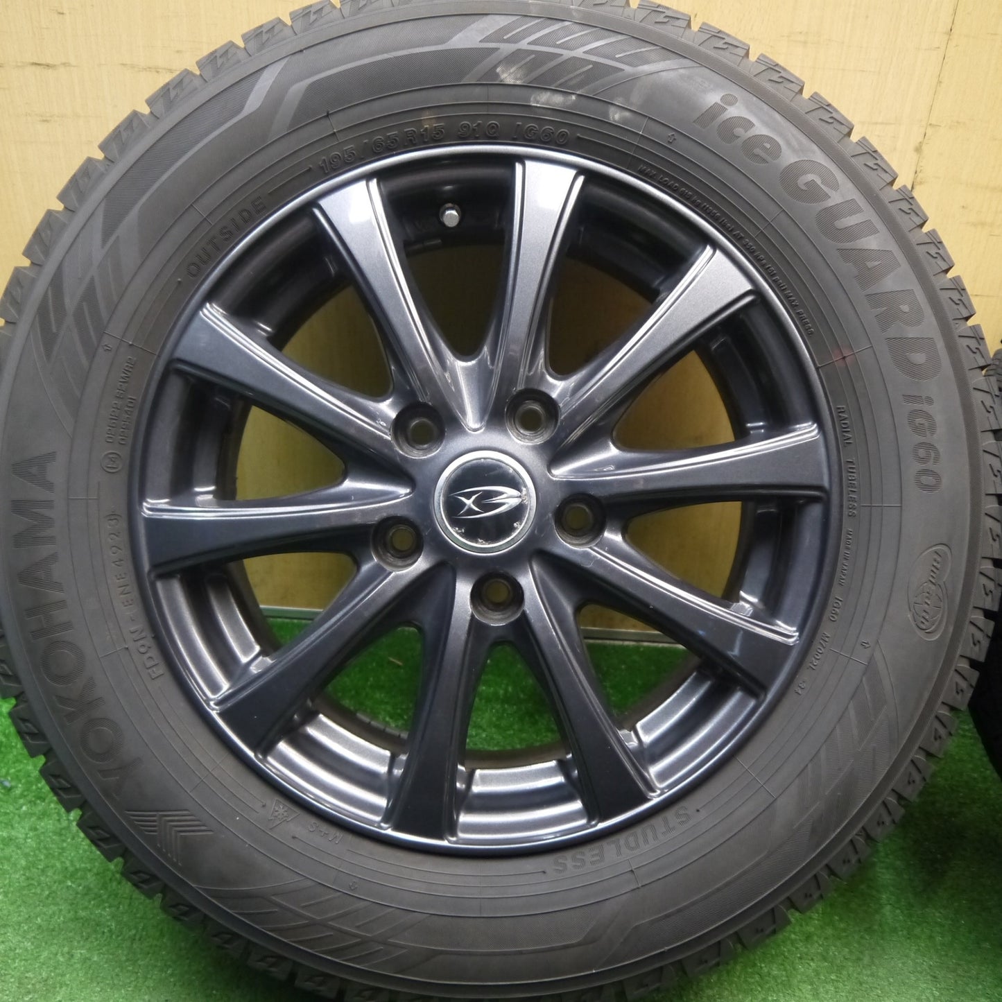 バリ溝！23年！9.5分★スタッドレス 195/65R15 ヨコハマ アイスガード iG60 Exsteer エクスター 15インチ PCD114.3/5H★6030201Hス