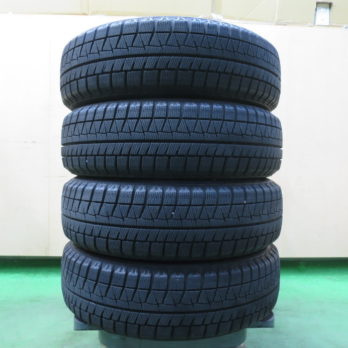 バリ溝！キレイ！8.5分★スタッドレス 155/65R14 ブリヂストン ブリザック REVO GZ TOPRUN トップラン 14インチ PCD100/4H★5032201イス