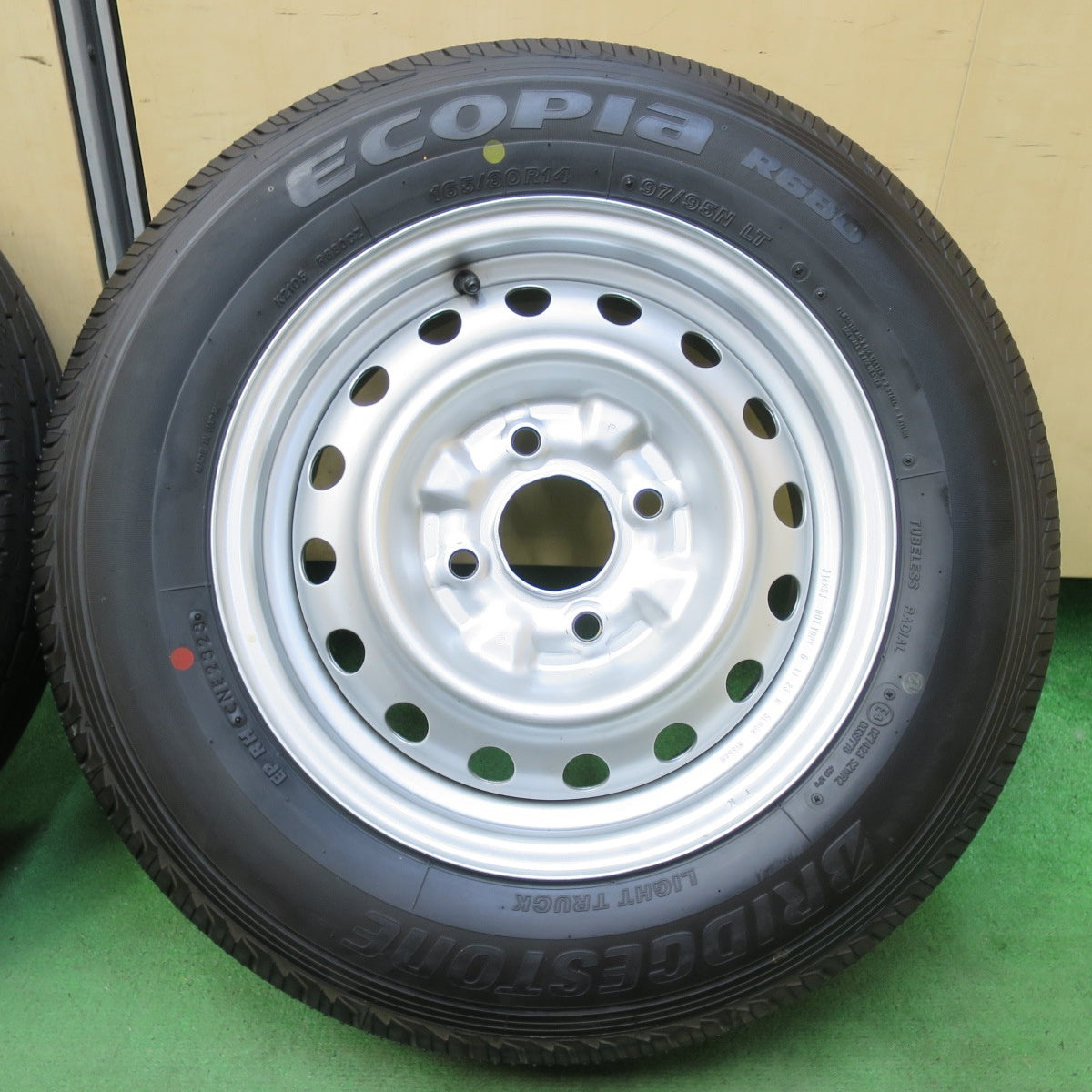 新車外し！23年★日産 NV200 バネット 純正 TOPY スチール 165/80R14 97/95N ブリヂストン エコピア R680 14インチ PCD114.3/4H★5071702イノ