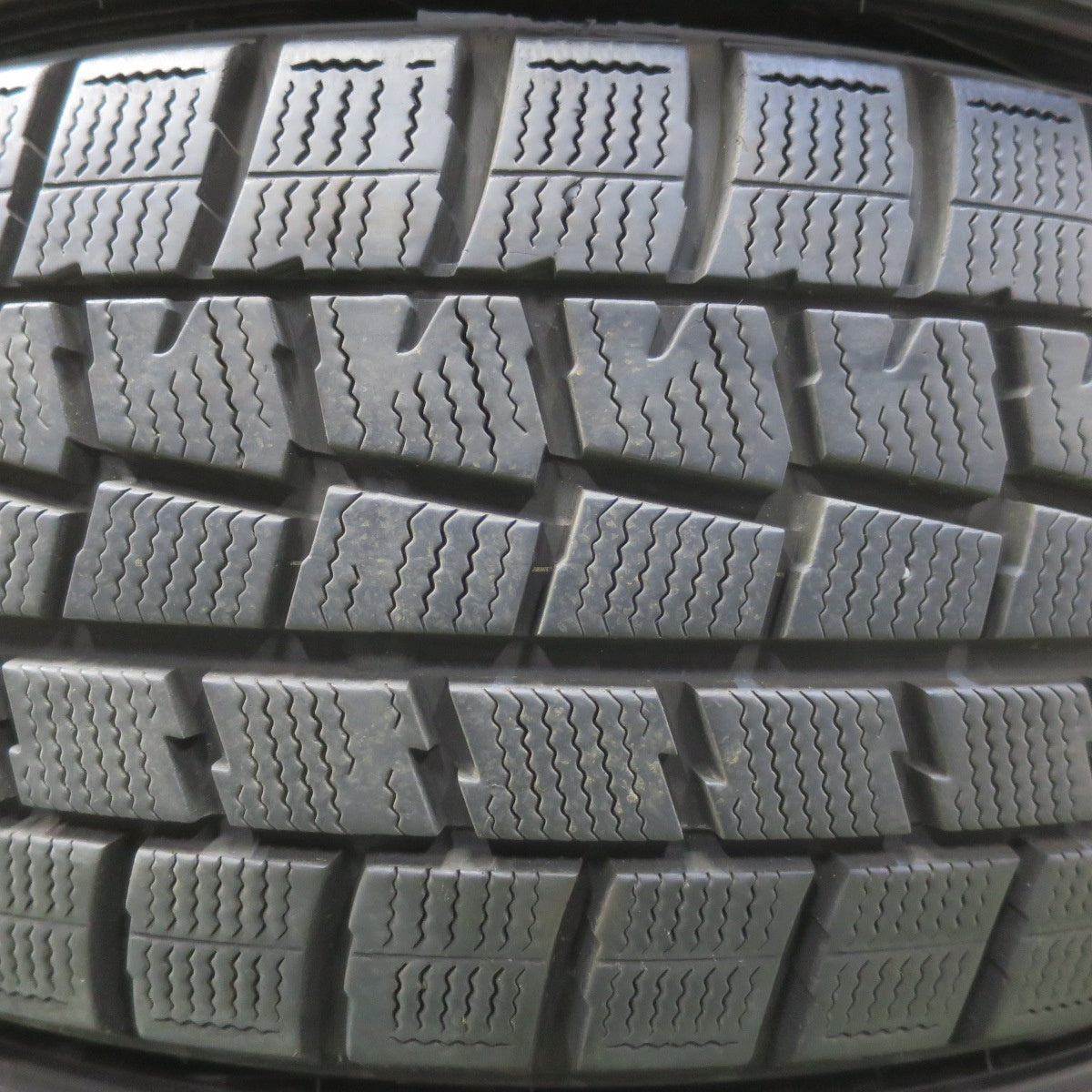 バリ溝！9.5分◎ボルボ 等 EUROTECH GAYA5 215/50R17 スタッドレス ダンロップ ウインターマックス WM01 ユーロテック ガヤ5 17インチ PCD108/5H◎6071102イス
