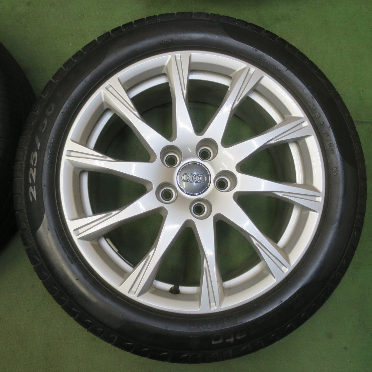 バリ溝！キレイ！9分★アウディ A4 純正 225/50R17 ピレリ Cinturato P7 17インチ PCD112/5H★6052806イノ