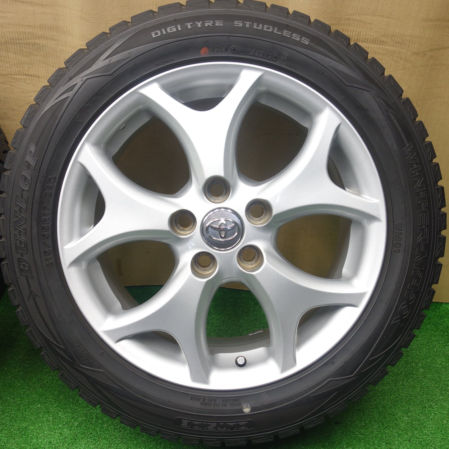 バリ溝！9分★トヨタ 50系 エスティマ 純正 215/55R17 スタッドレス ダンロップ ウインターマックス WM01 17インチ PCD114.3/5H★5122203KTス