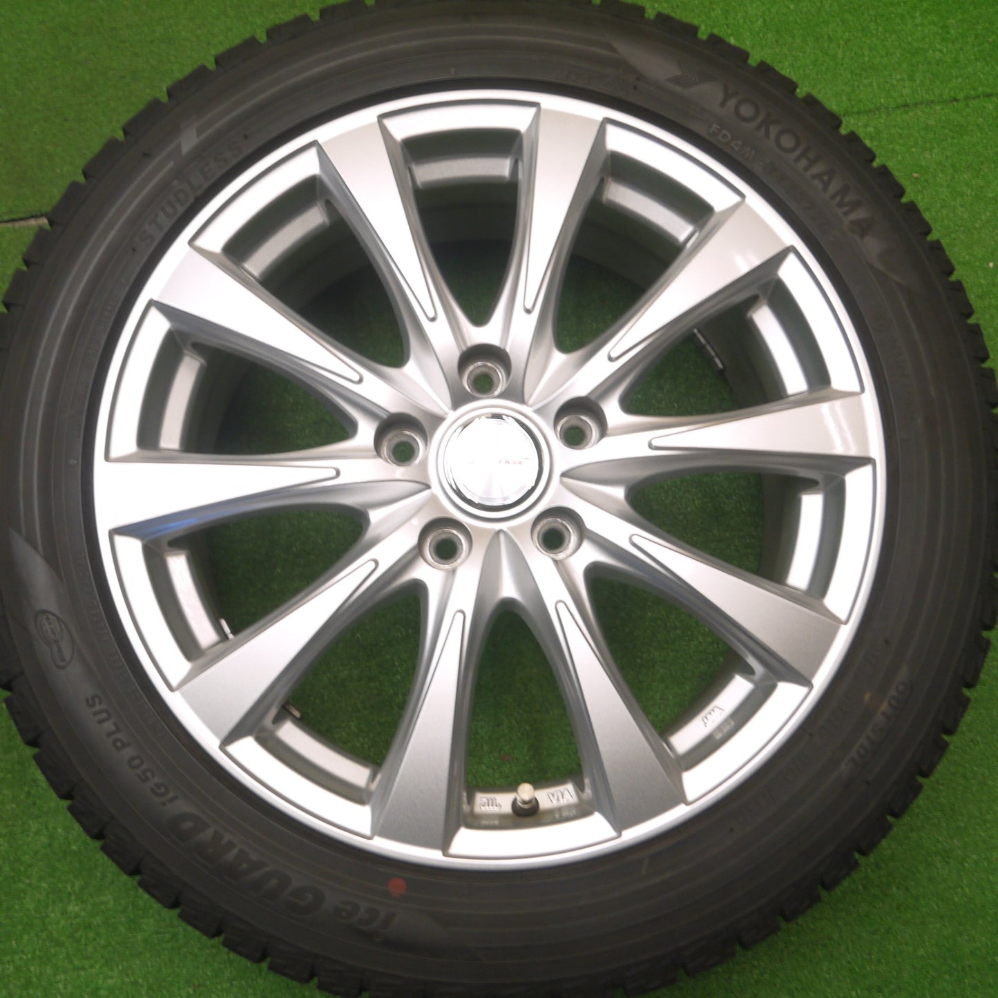 [送料無料] バリ溝！20年！キレイ！9.5分★スタッドレス 215/50R17 ヨコハマ アイスガード iG50 プラス JOKER ジョーカー 17インチ PCD114.3/5H★4103006Hス