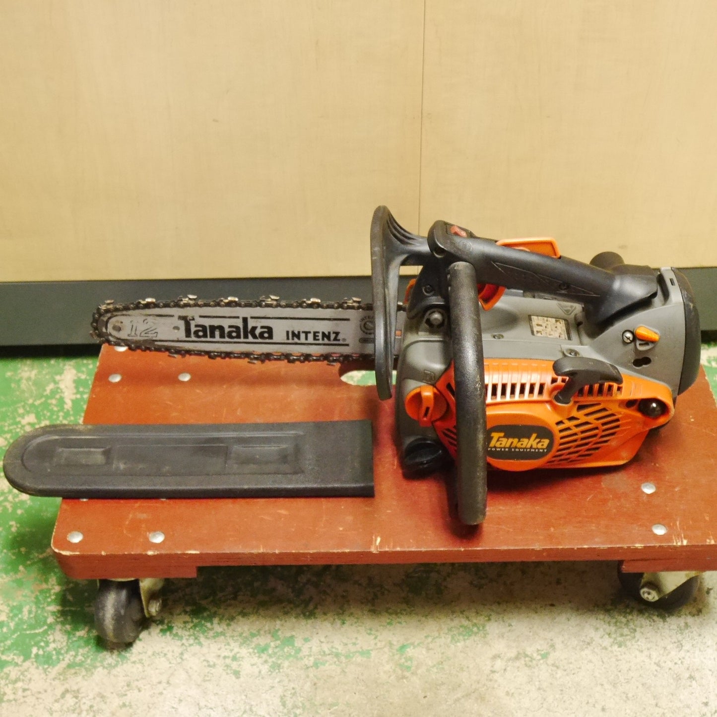 [送料無料] ☆Tanaka タナカ エンジン チェーンソー TCS33EDTP (30) チェンソー 切断 機 工具 チェン/91PX-45E 現状品☆