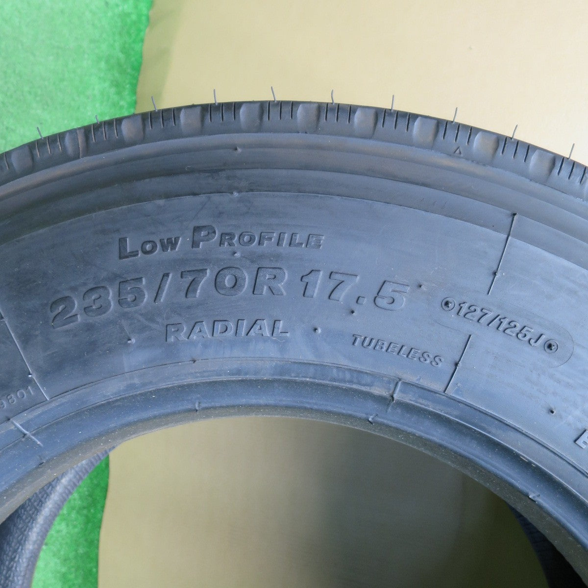 未使用！23年！1本★トラック タイヤ 235/70R17.5 127/125J ブリヂストン R225 17.5インチ★6032901NKノタ