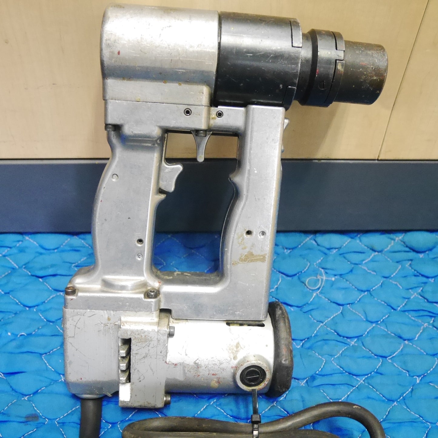 [送料無料] ☆芝浦 電動 シャー レンチ LSR-16HD1 電動 工具 コード式 AC100V用 シバウラ 締め付け☆