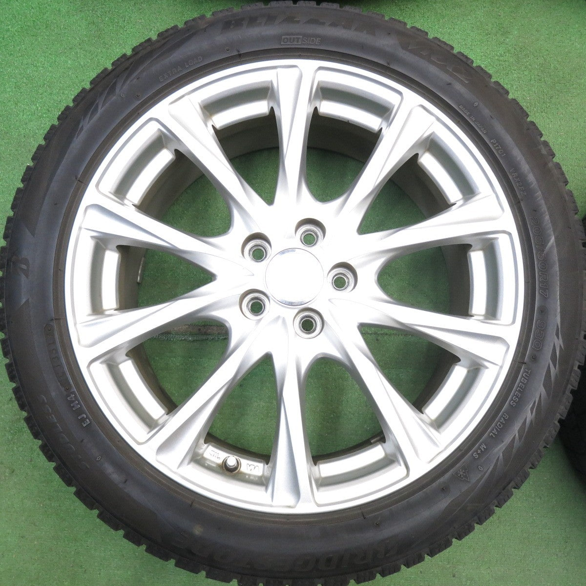 キレイ★プリウス 等 205/50R17 スタッドレス ブリヂストン ブリザック VRX2 JOKER ジョーカー 17インチ PCD100/5H★6042606HAス
