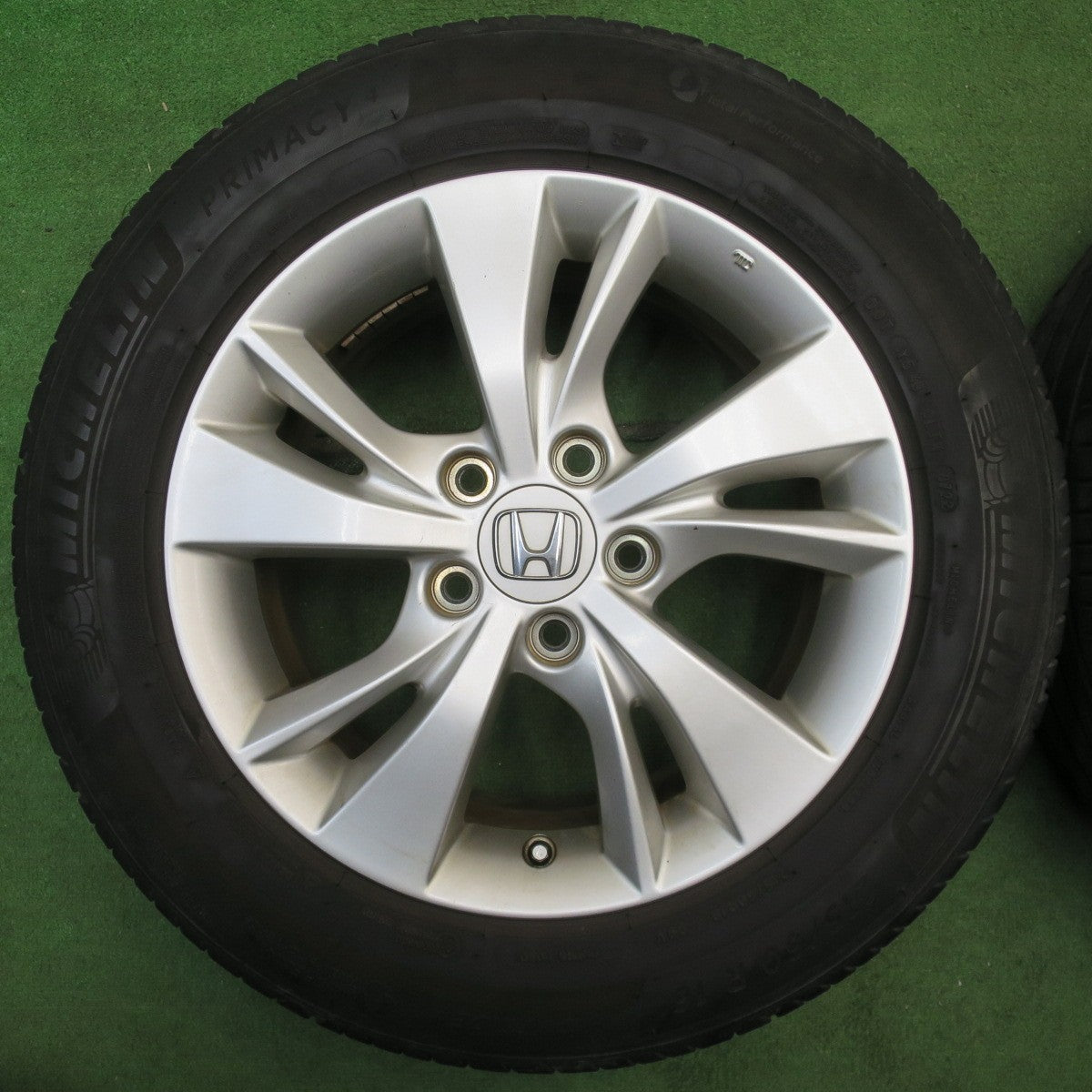 4本価格！22年★ホンダ RU ヴェゼル 純正 215/60R16 ミシュラン プライマシー4 16インチ PCD114.3/5H★6051304NJノ