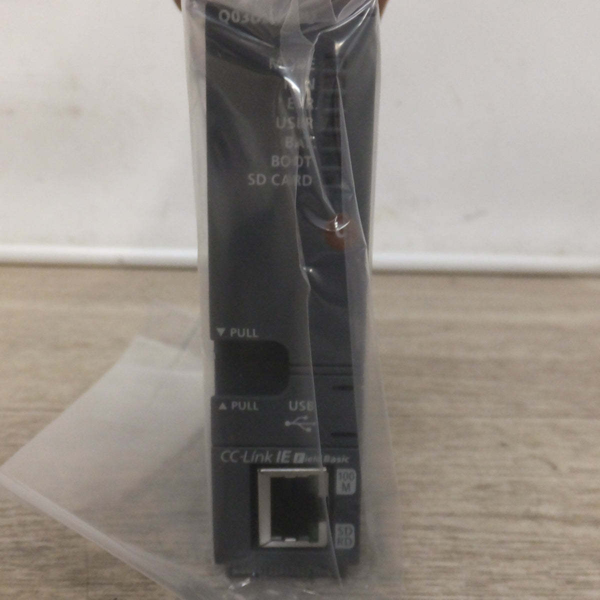 未使用★三菱 MITSUBISHI シーケンサ CPUユニット MELSEC-Q Q03UDVCPU(C)★