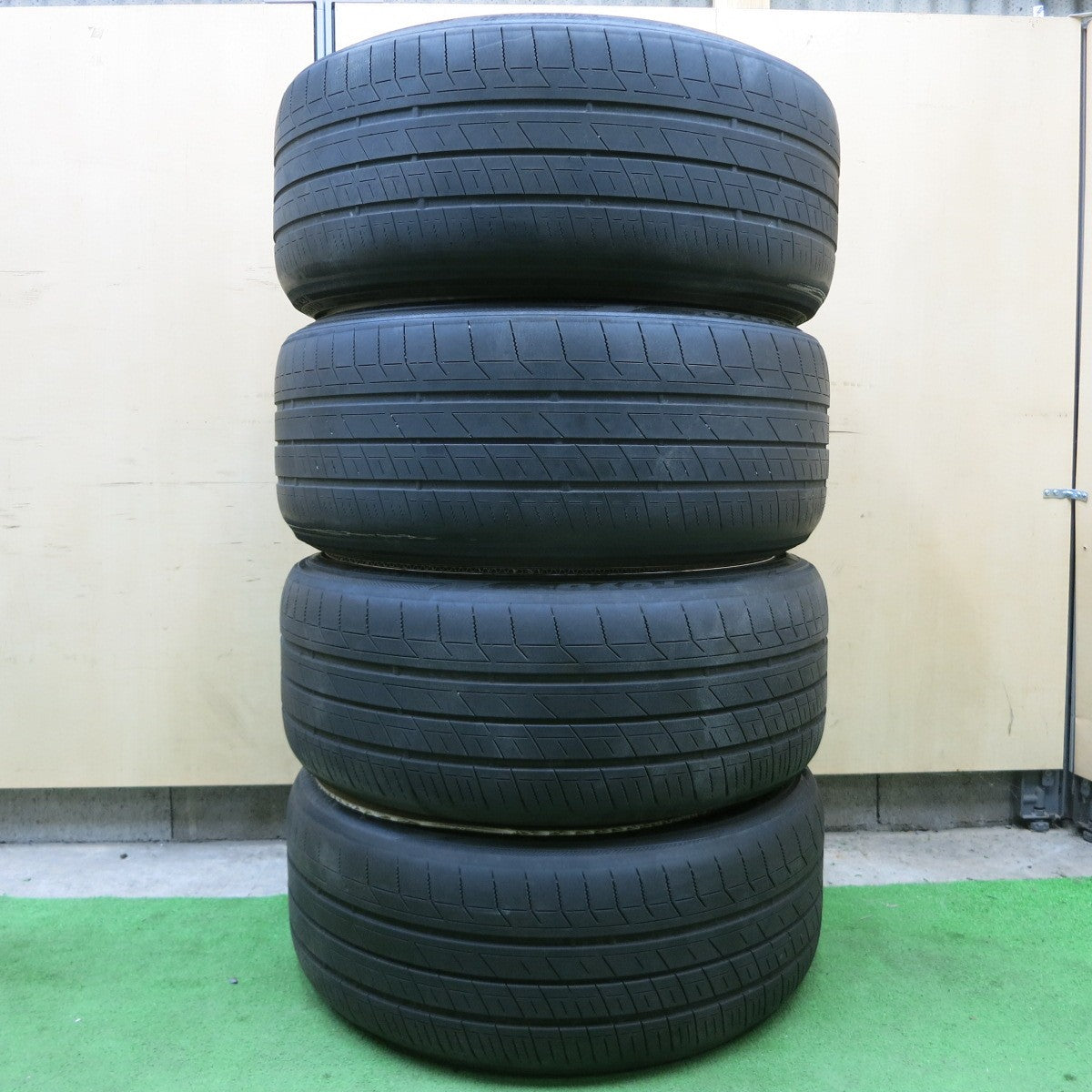 キレイ★アミスタット ゼロス 245/35R20 トーヨー トランパス Lu2 Amistad ZELOS 3P 20インチ PCD114.3/5H★5050501ナノ