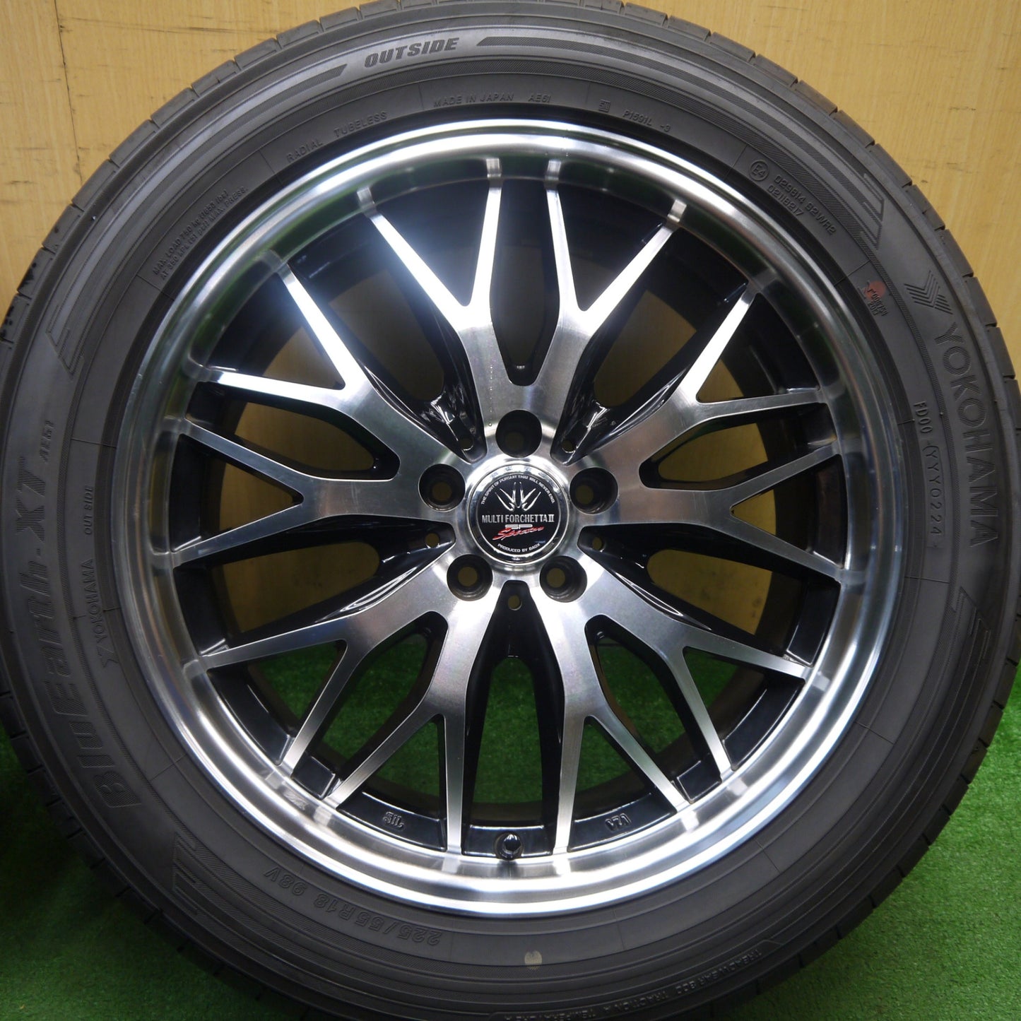 バリ溝！24年！キレイ！9.5分★フォレスター 等 LOXARNY 632 MULTI FORCHETTAⅡ SP Spector 225/55R18 ヨコハマ BluEarth-XT AE61 18インチ ロクサーニ PCD100/5H★6041006Hノ