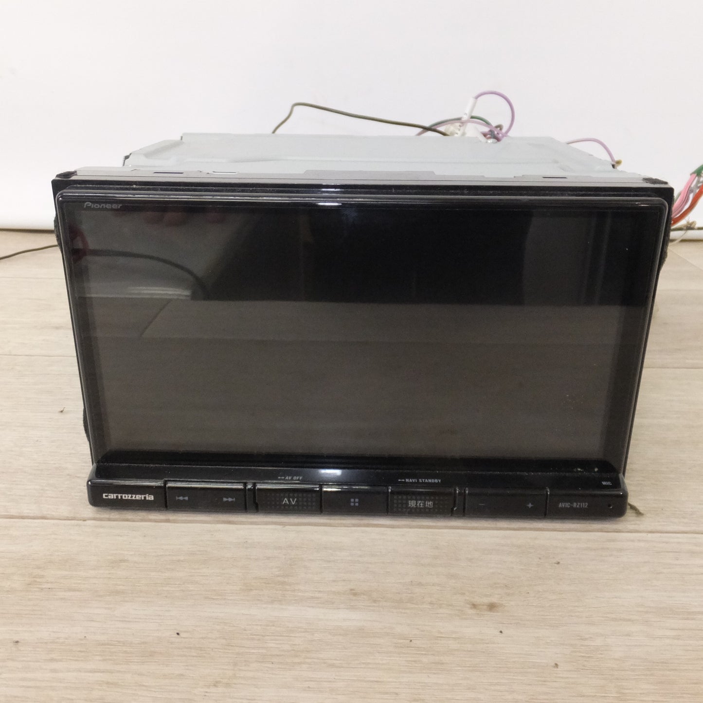 [送料無料] ★カロッツェリア carrozzeria AV一体型メモリーナビゲーション 楽ナビ AVIC-RZ112[31]★