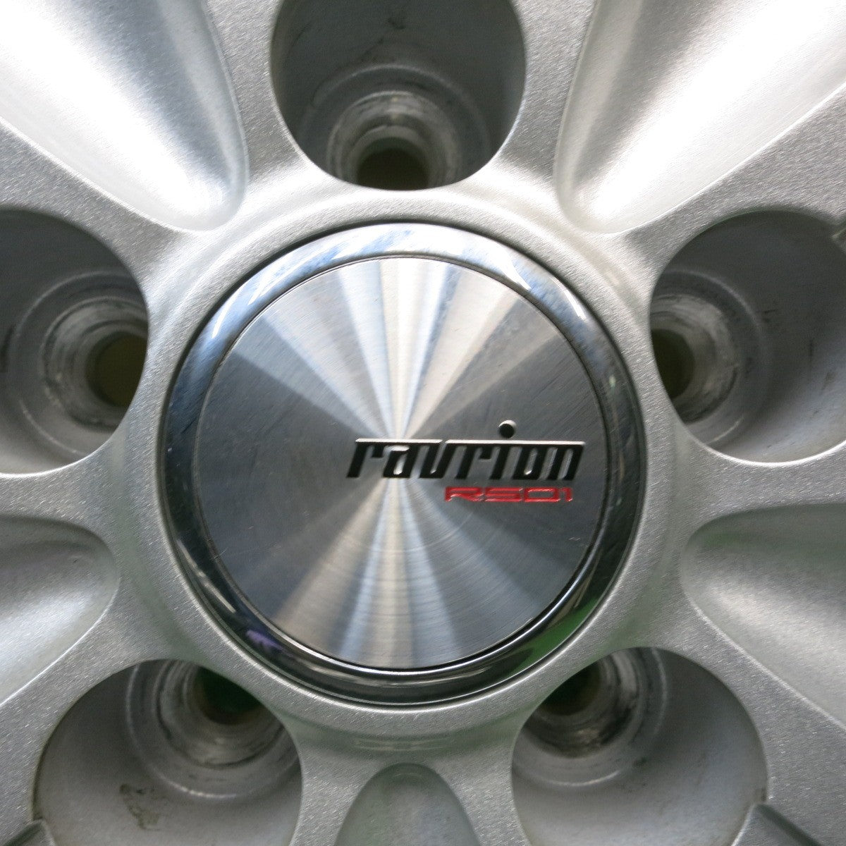 ほぼ未使用！23年！キレイ★シエンタ 等 185/65R15 スタッドレス ダンロップ ウインターマックス WM02 ravrion RS01 ラブリオン 15インチ PCD100/5H★5123109HAス