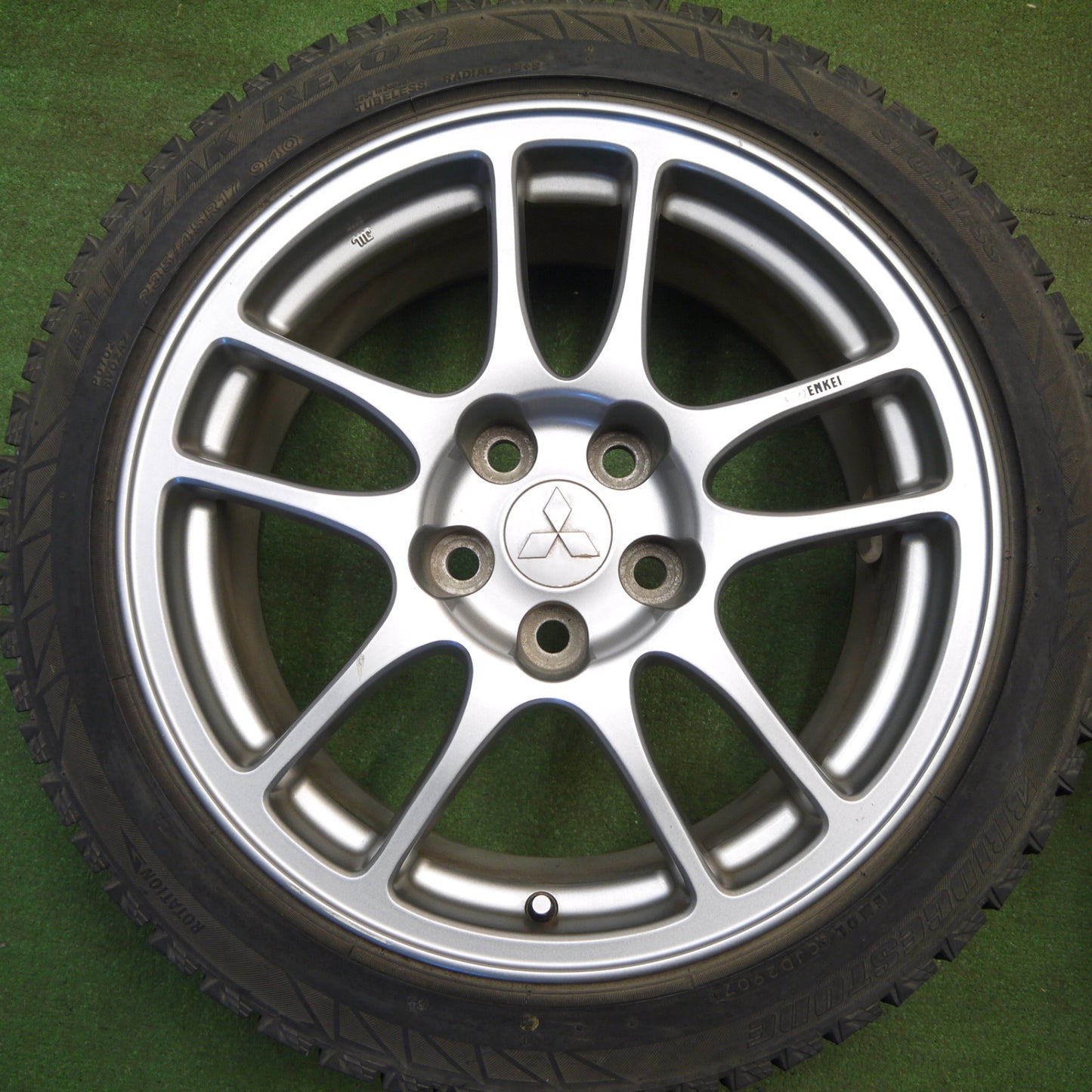 バリ溝！9分★三菱 ランエボ 9 純正 235/45R17 スタッドレス ブリヂストン ブリザック REVO2 17インチ PCD114.3/5H★6031102Hス